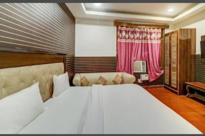 Standard Double Room With Fan photo 3