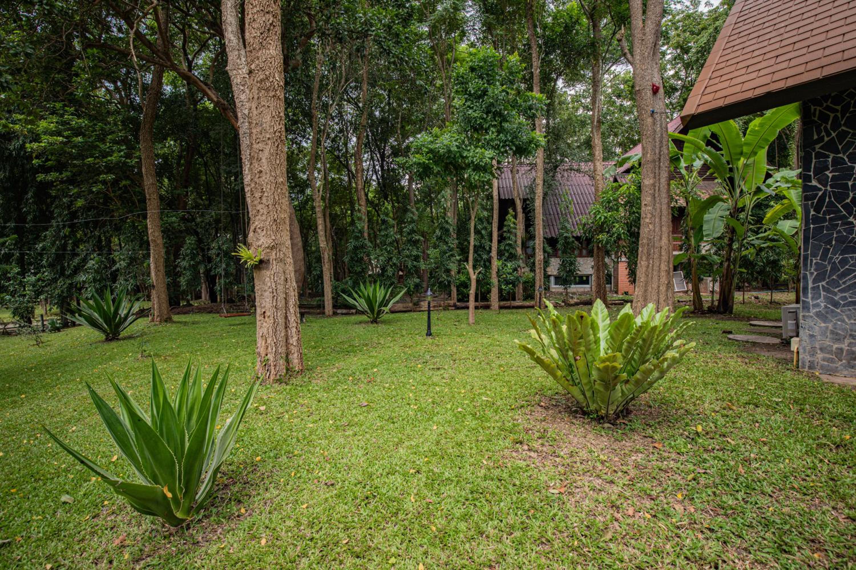 Four-Bedroom House photo 3