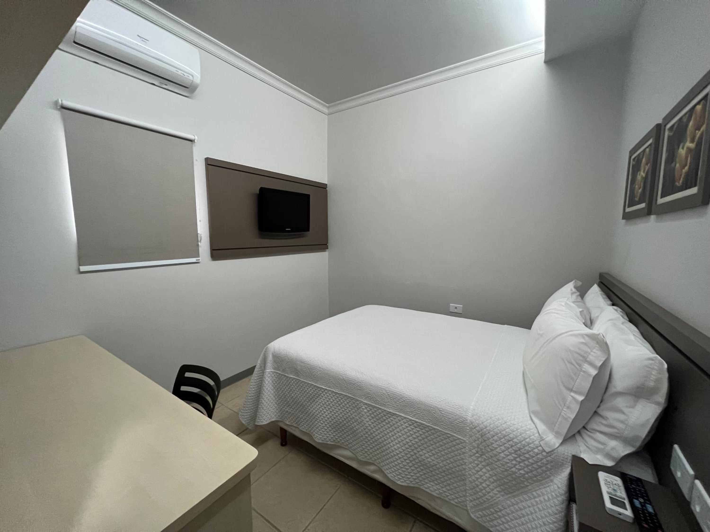 Economy Double Room photo 3