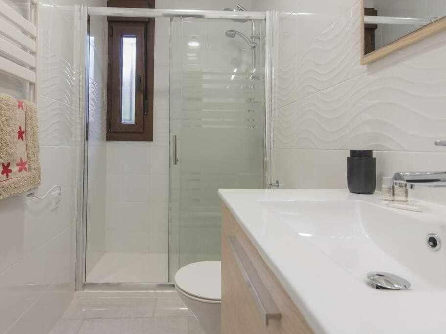 Two-Bedroom Apartment - Photo 7