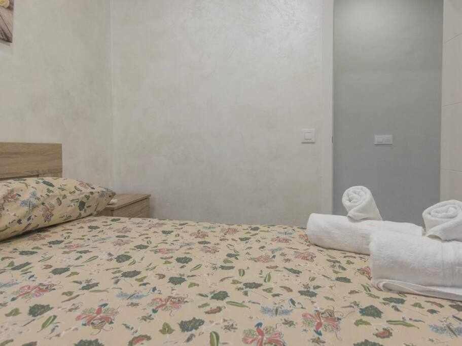 Two-Bedroom Apartment - Photo 13