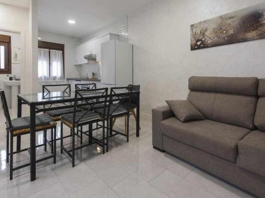 Two-Bedroom Apartment - Photo 16