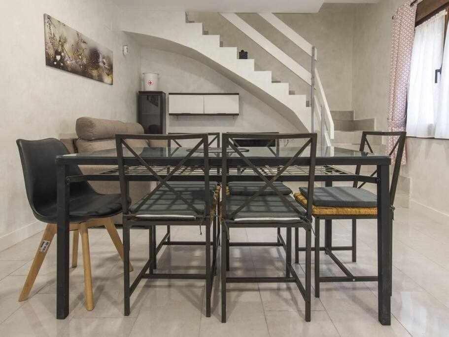 Two-Bedroom Apartment - Photo 19