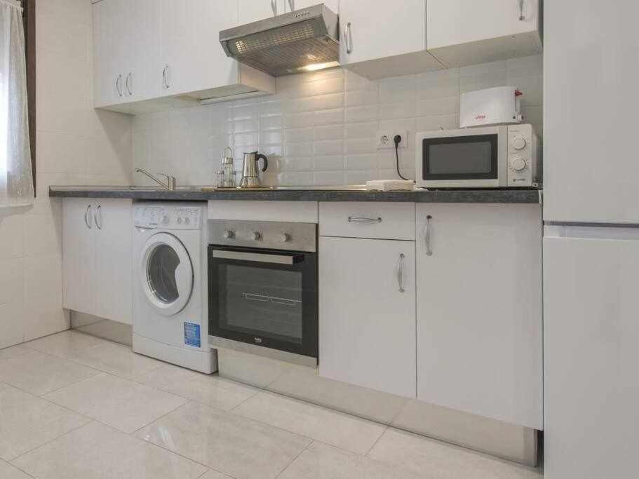Two-Bedroom Apartment - Photo 22