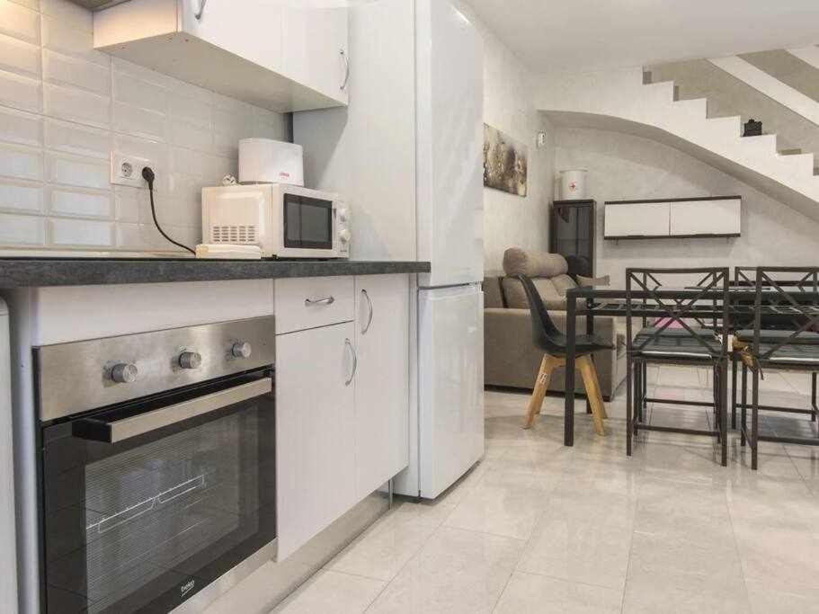 Two-Bedroom Apartment - Photo 23