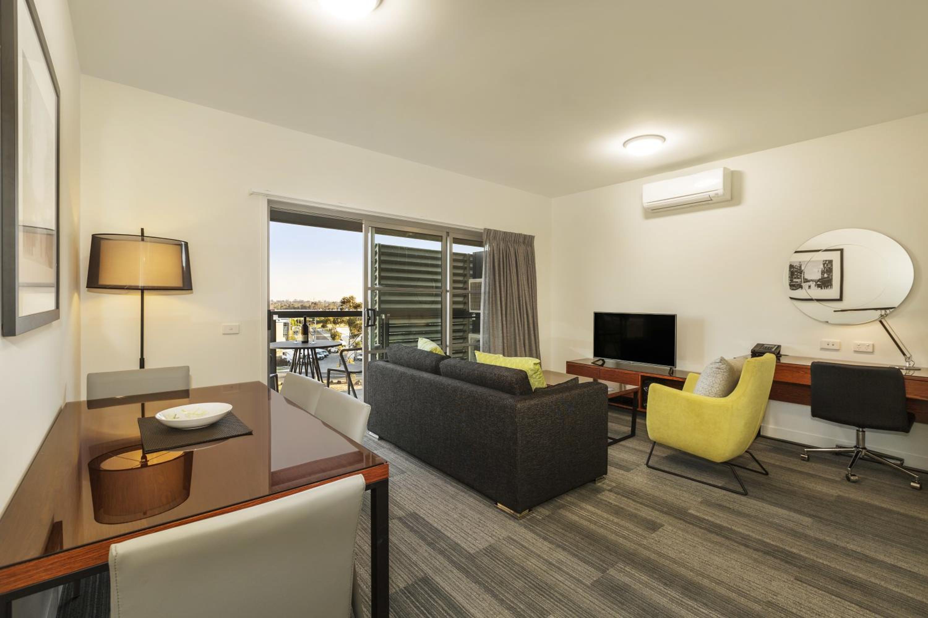 Premier One-Bedroom Apartment with Balcony thumbnail 5