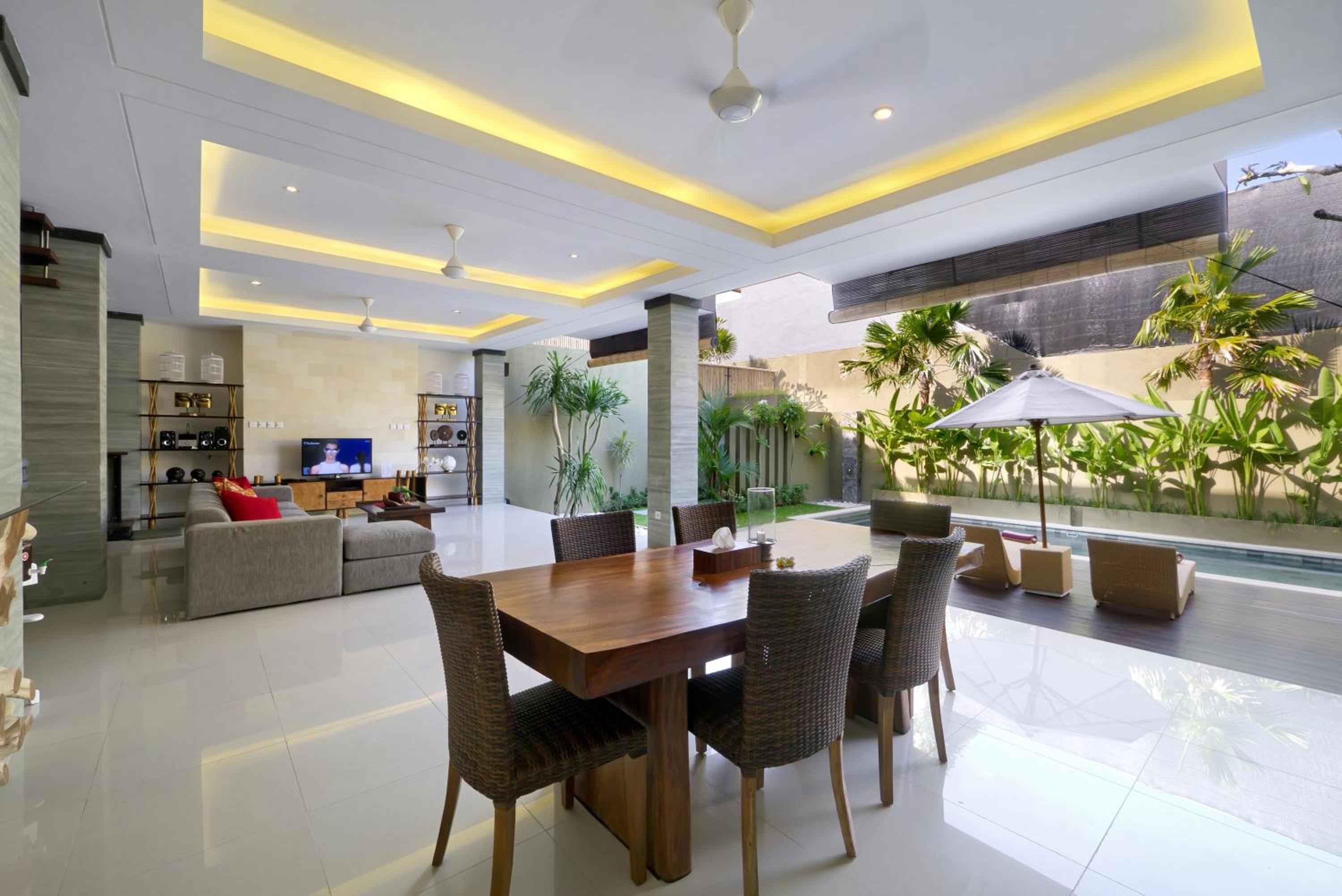 Three-Bedroom Pool Villa photo 2