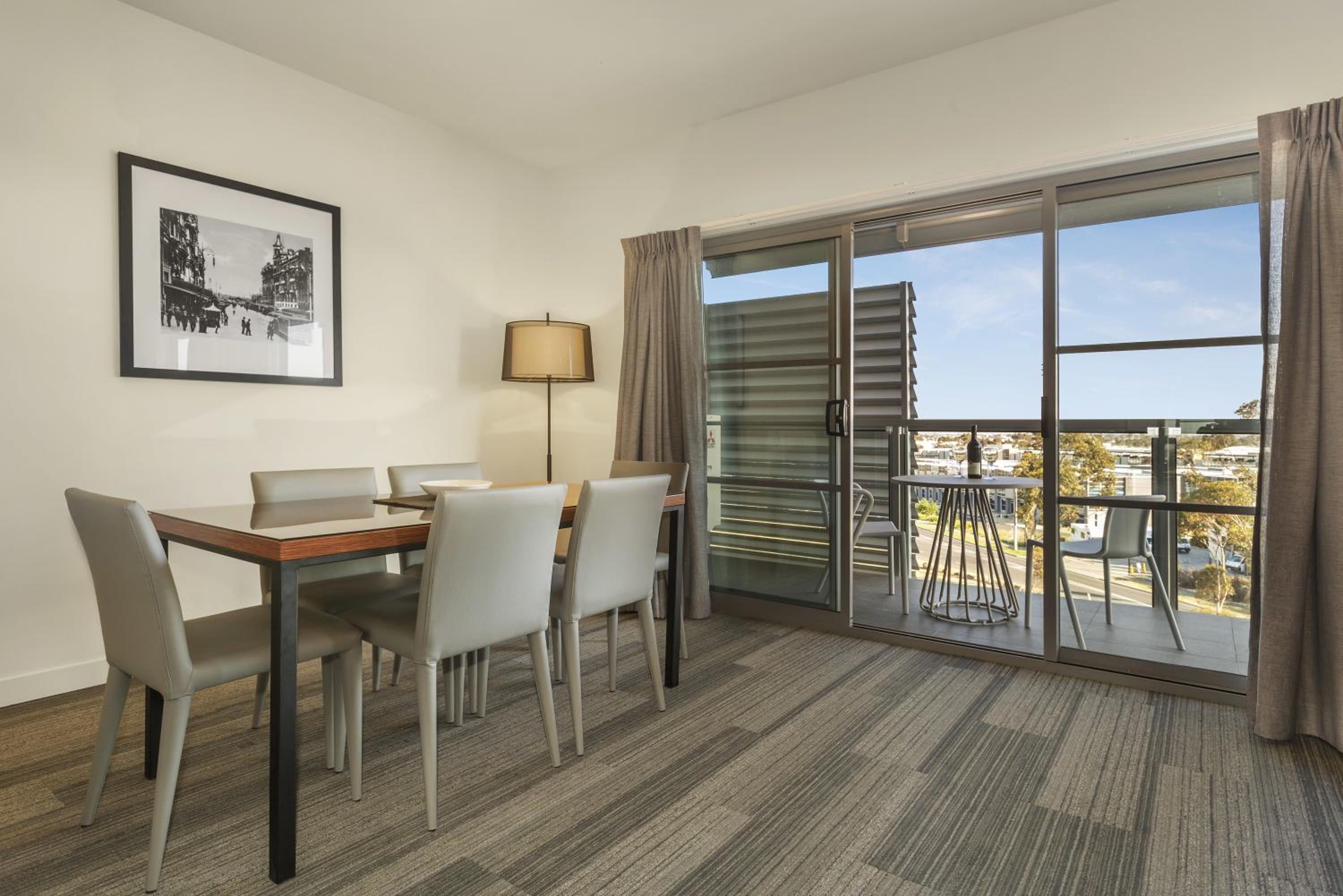Three-Bedroom Apartment Suite with Balcony thumbnail 6