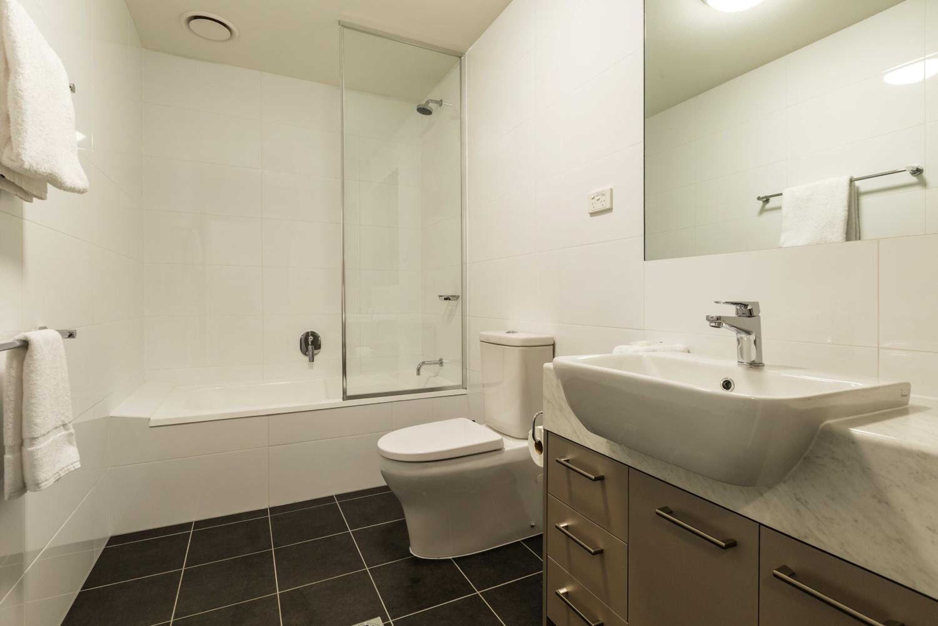 Two-Bedroom Apartment Suite with Balcony thumbnail 5