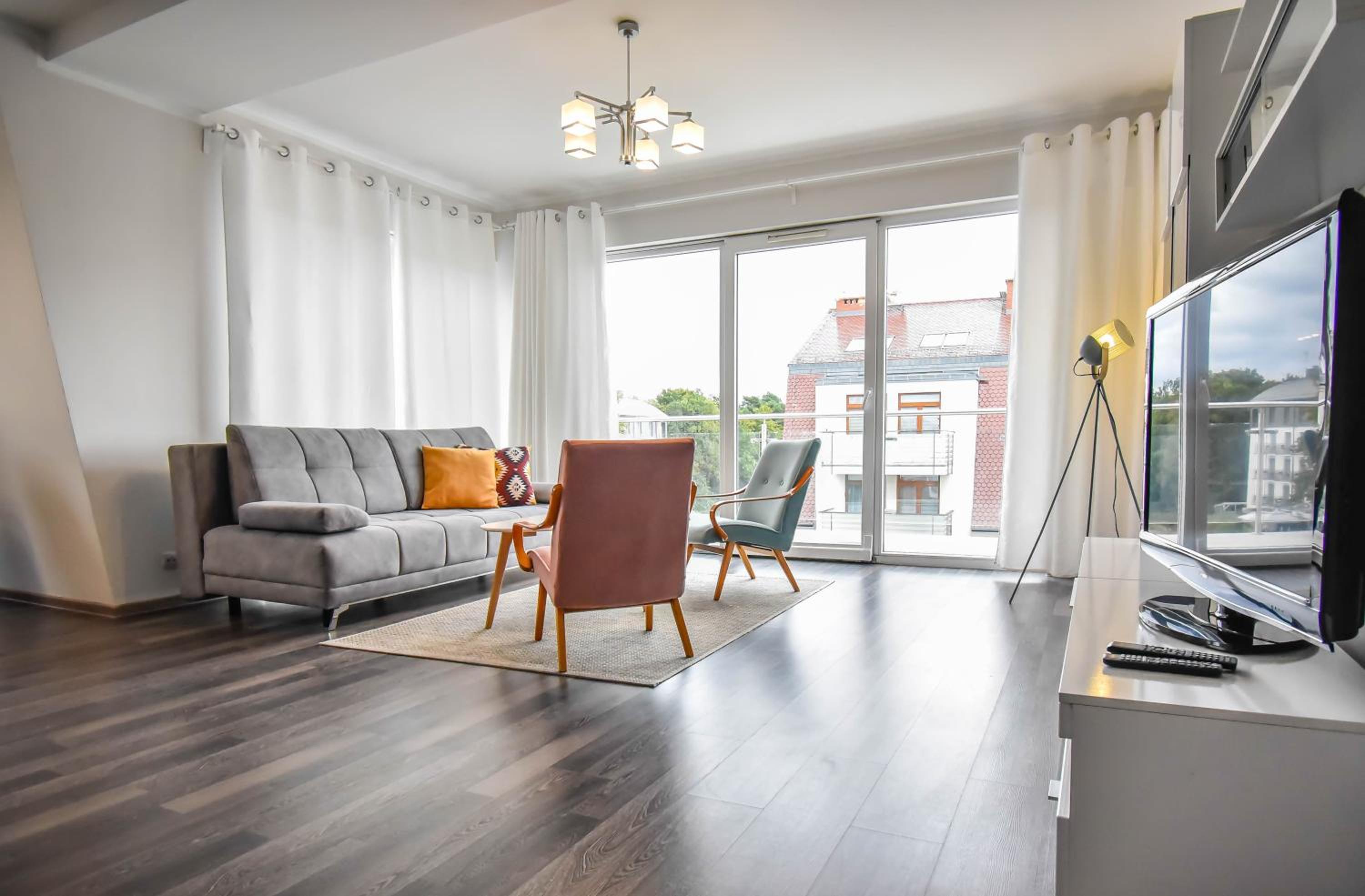 Luxury One-Bedroom Apartment - 51