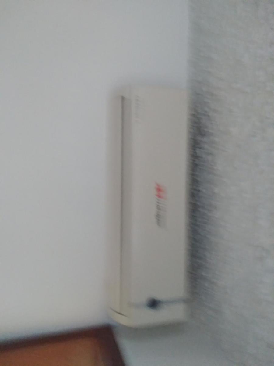 One-Bedroom Apartment - Photo 2