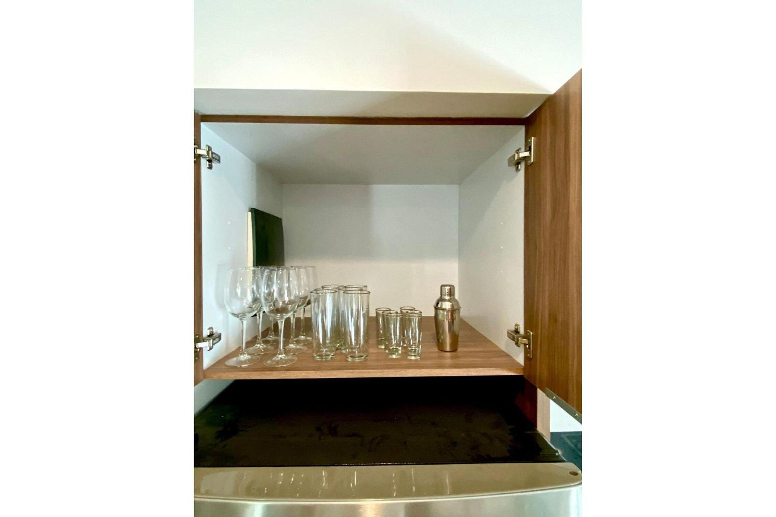 One-Bedroom Apartment - Photo 23