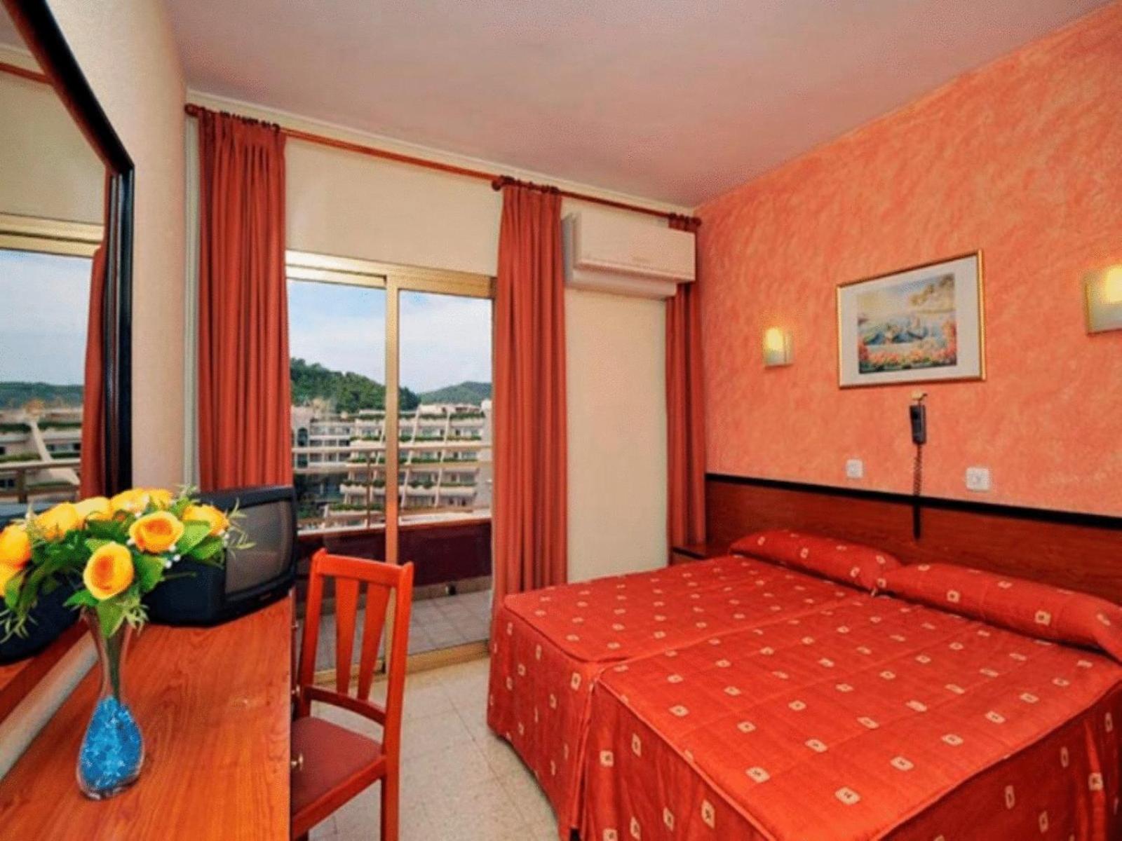 Habitación Doble (1 Adulto + 1 Niño)