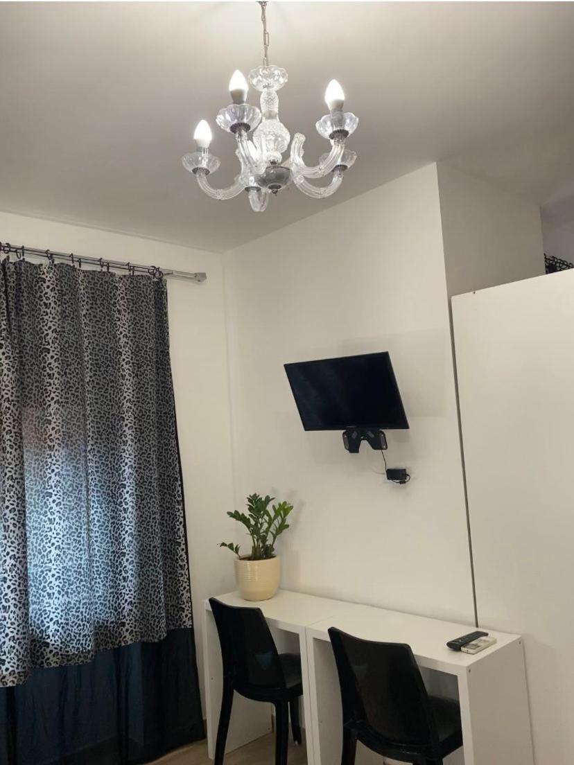 Deluxe Double Room with Balcony photo 2