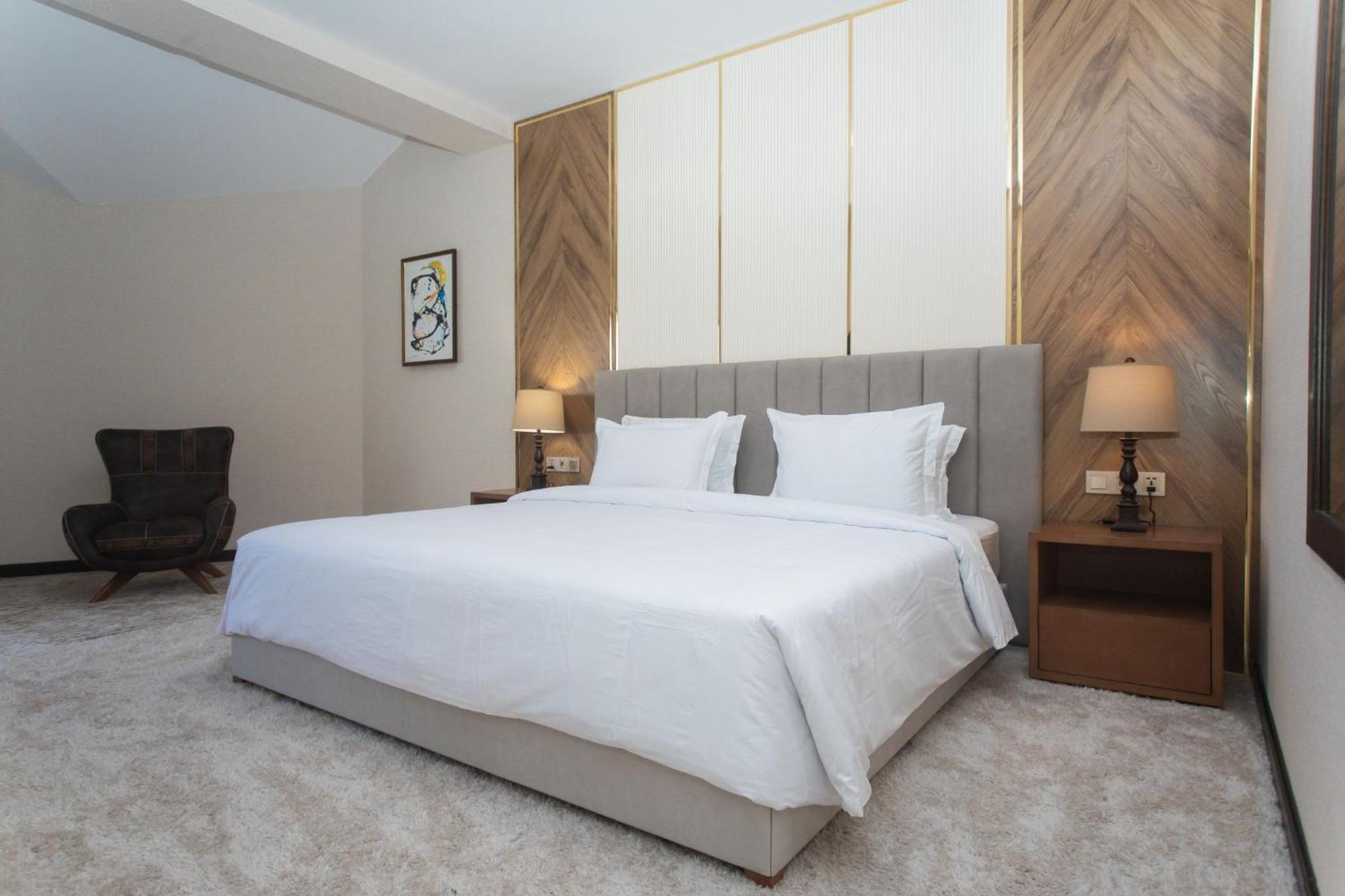 Suite with Mountain View photo 1