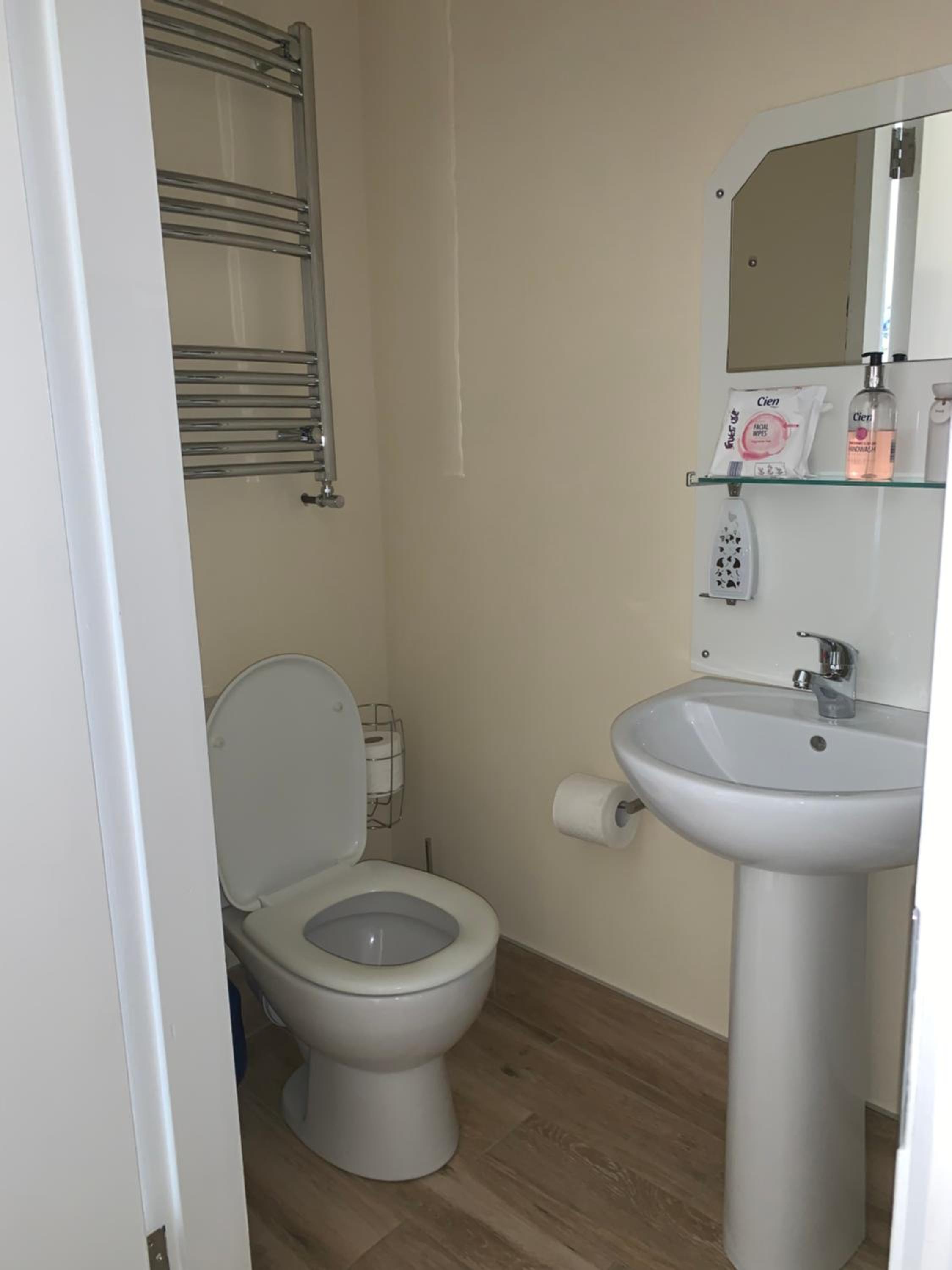 Deluxe Double Room with Sea View - Photo 7