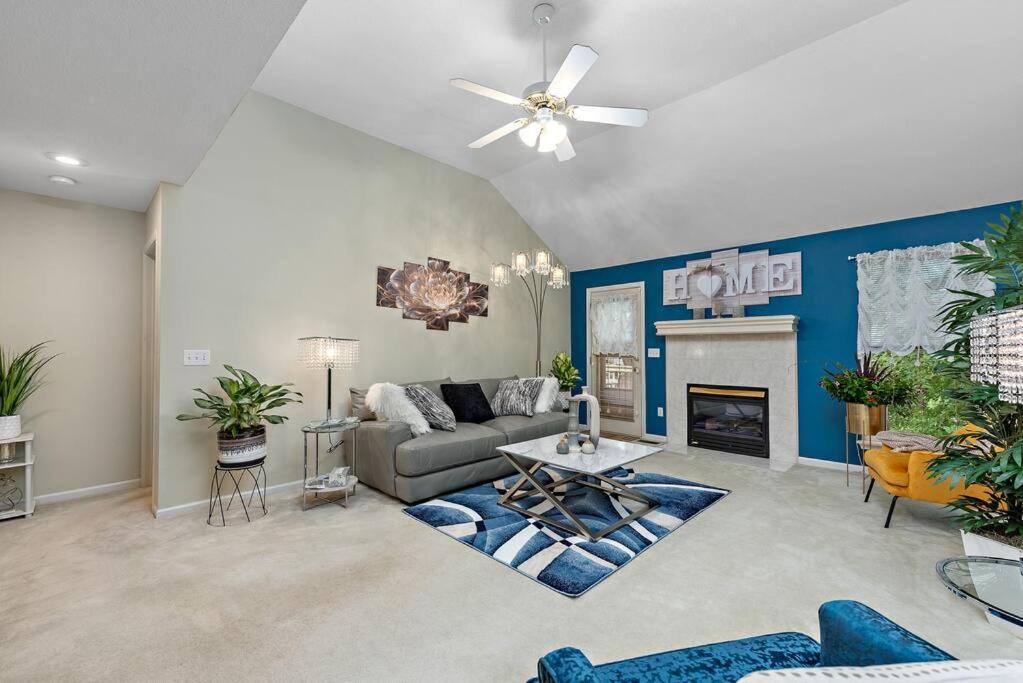 Three-Bedroom House - Photo 21