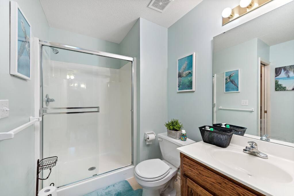 Three-Bedroom House - Photo 49