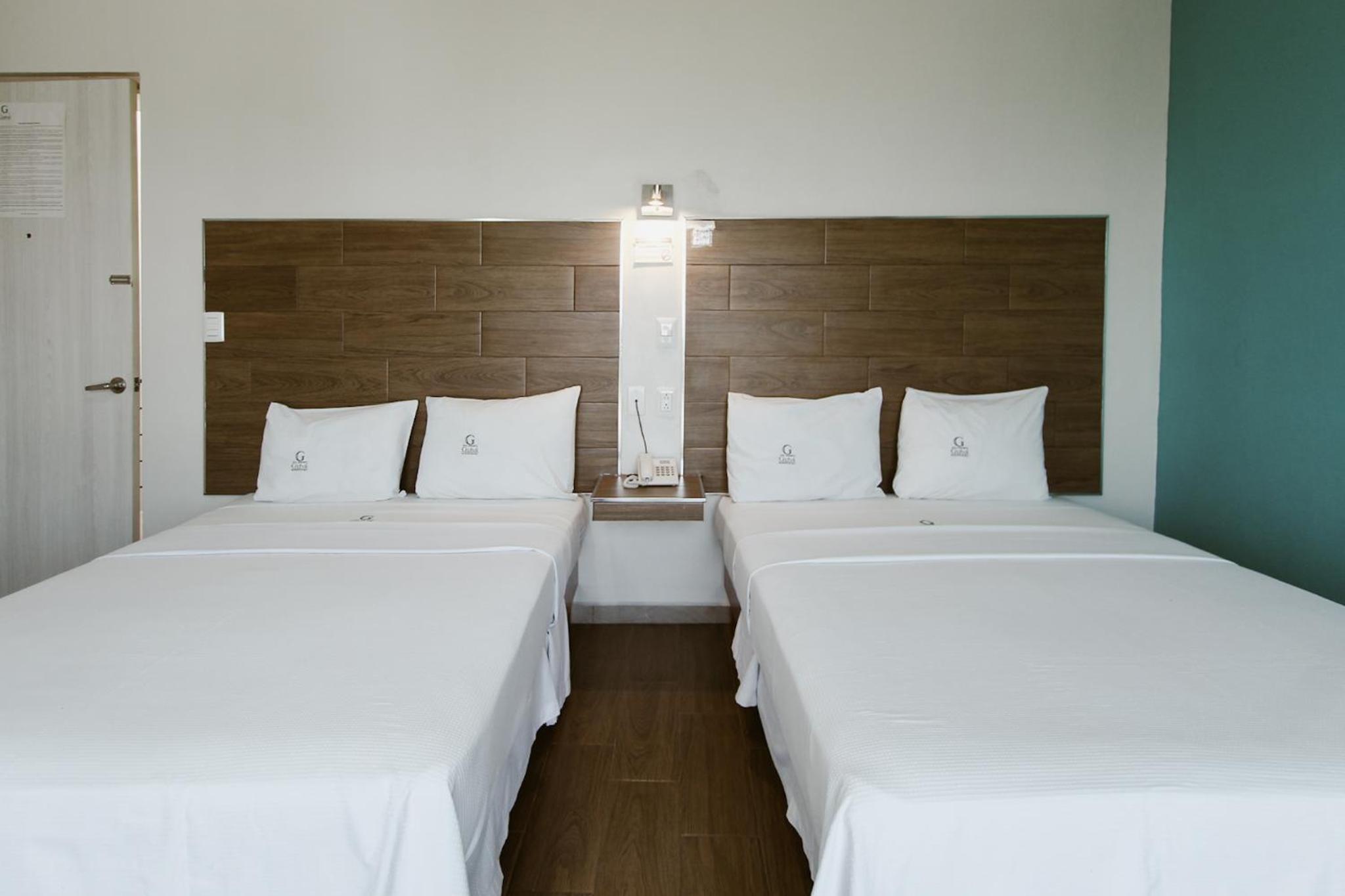 Quadruple Room - Photo 8