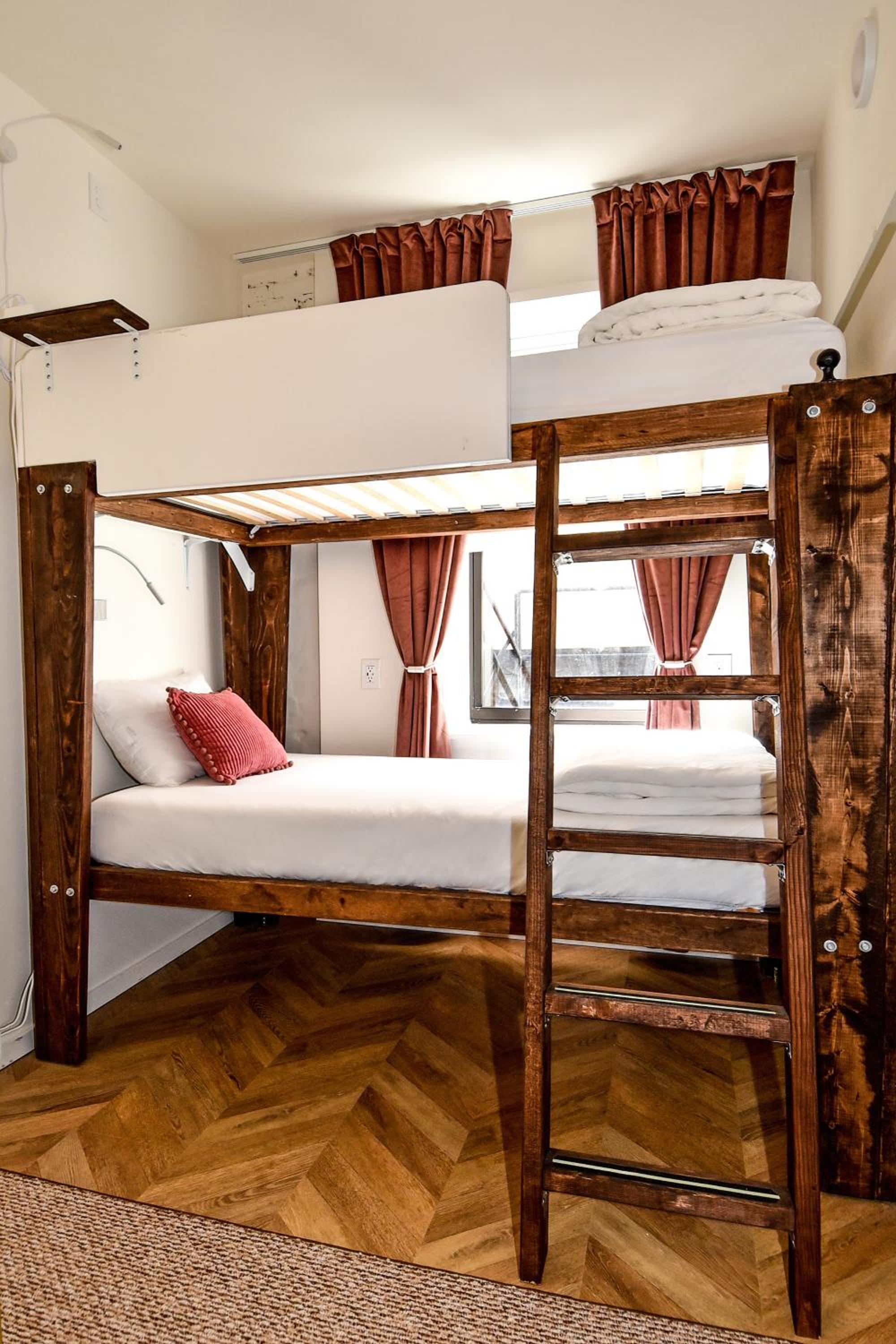 Double Twin Bunk Room