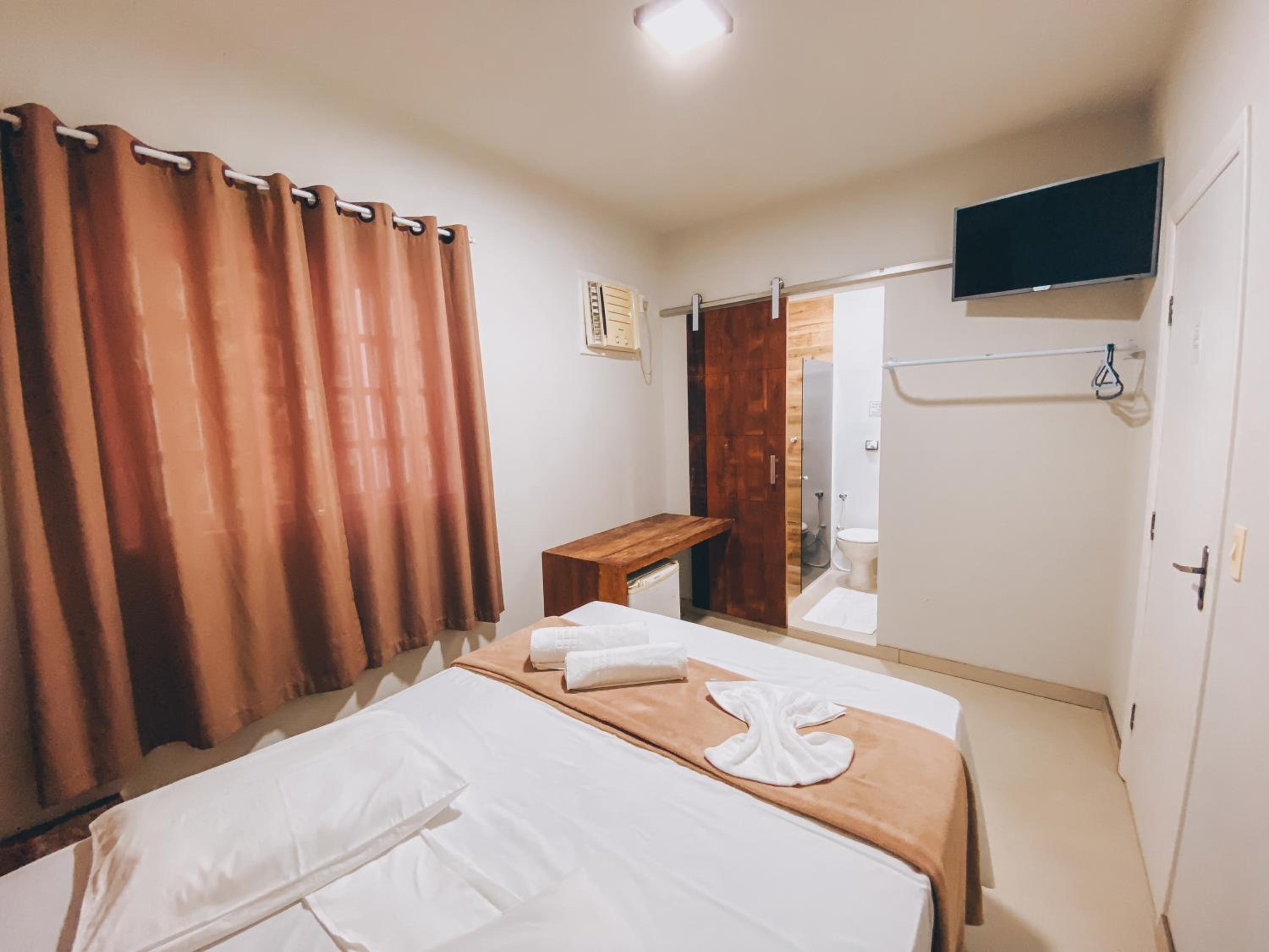 Small Room photo 2