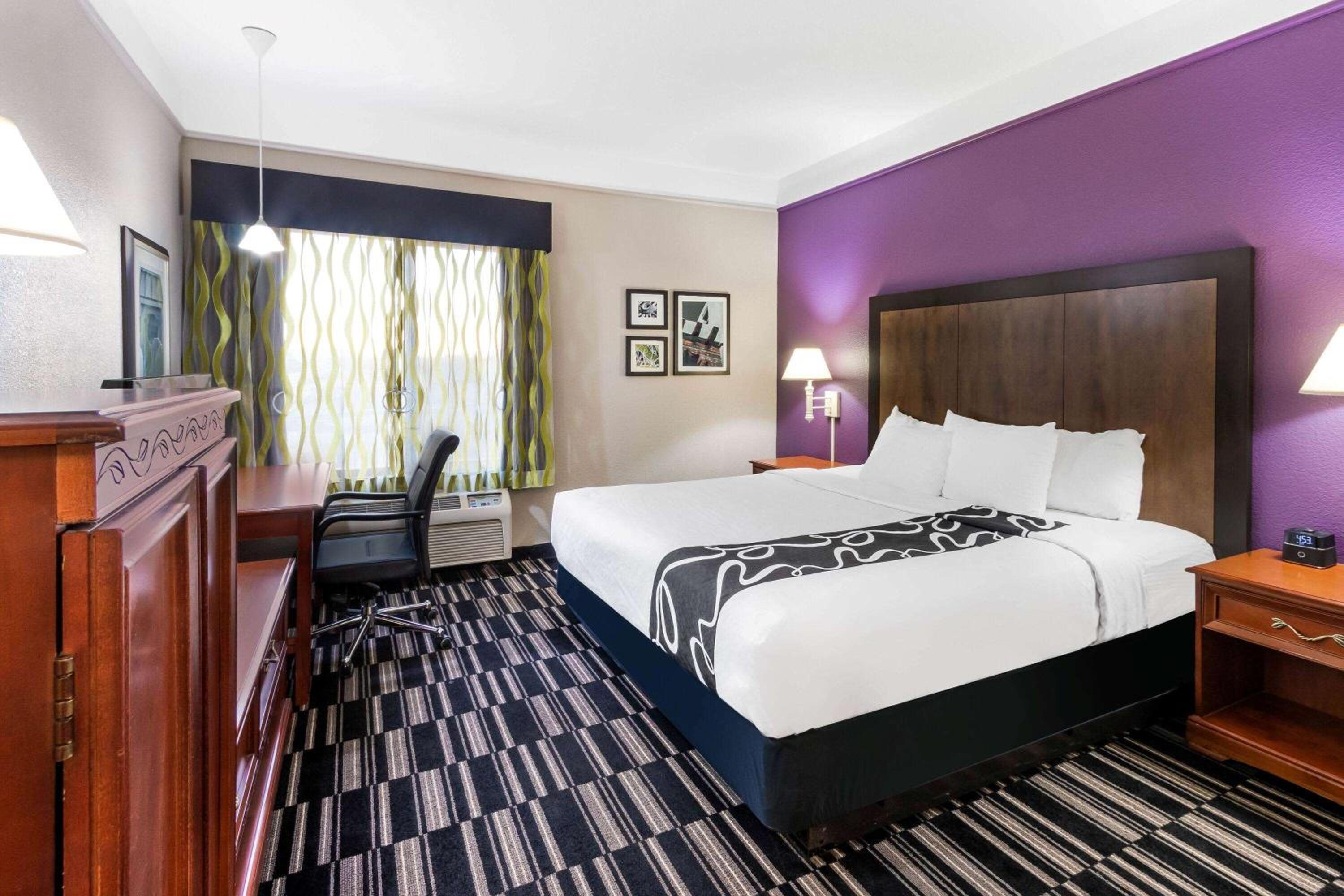 King Room - Disability Access - Photo 1