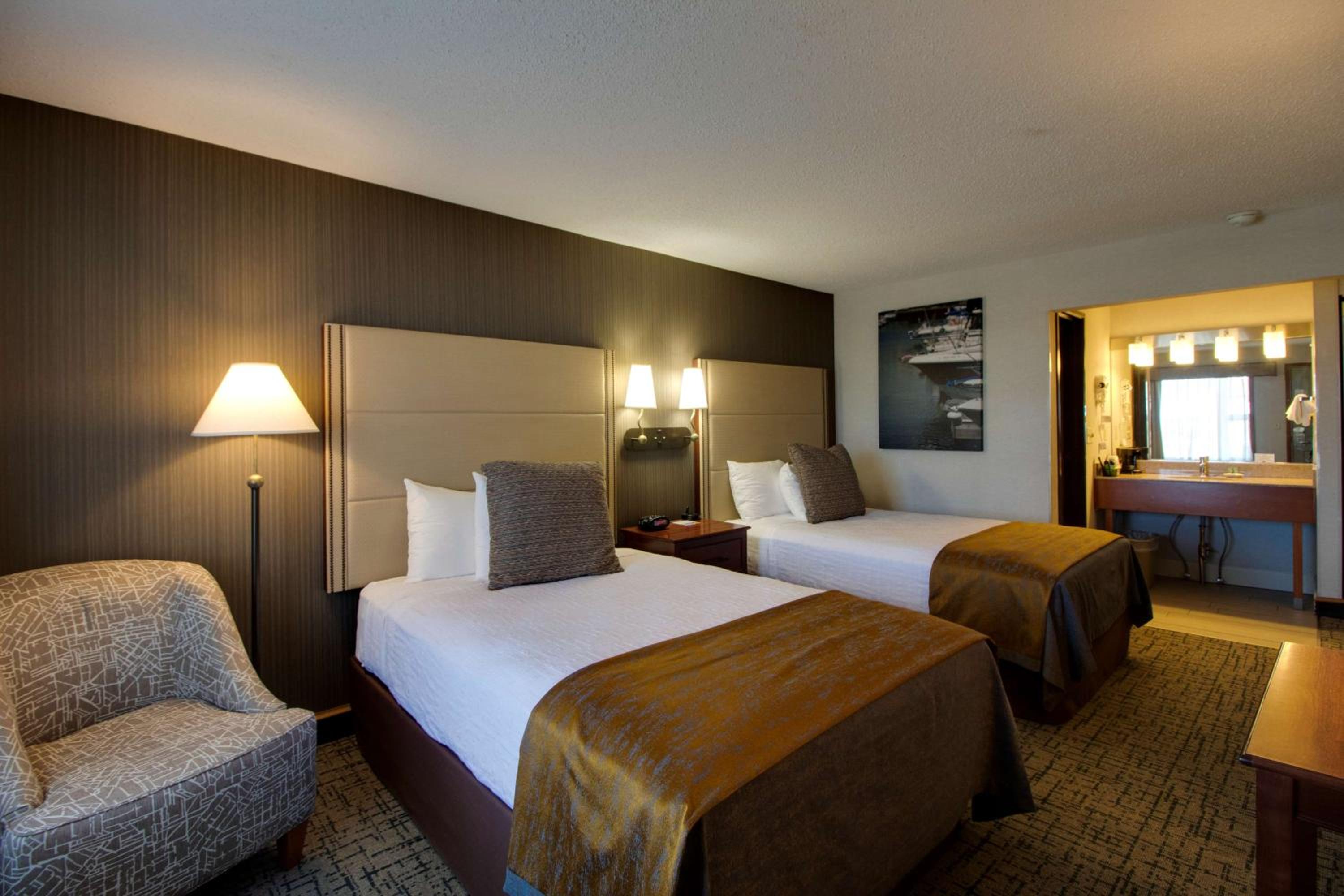 Two Double Beds - Partial Lake View