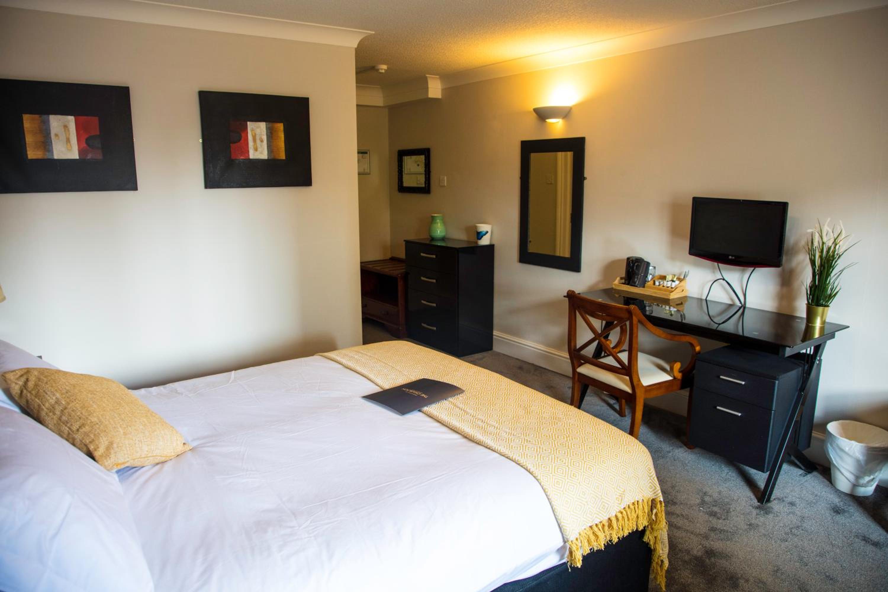 Standard Double Room - Photo 1