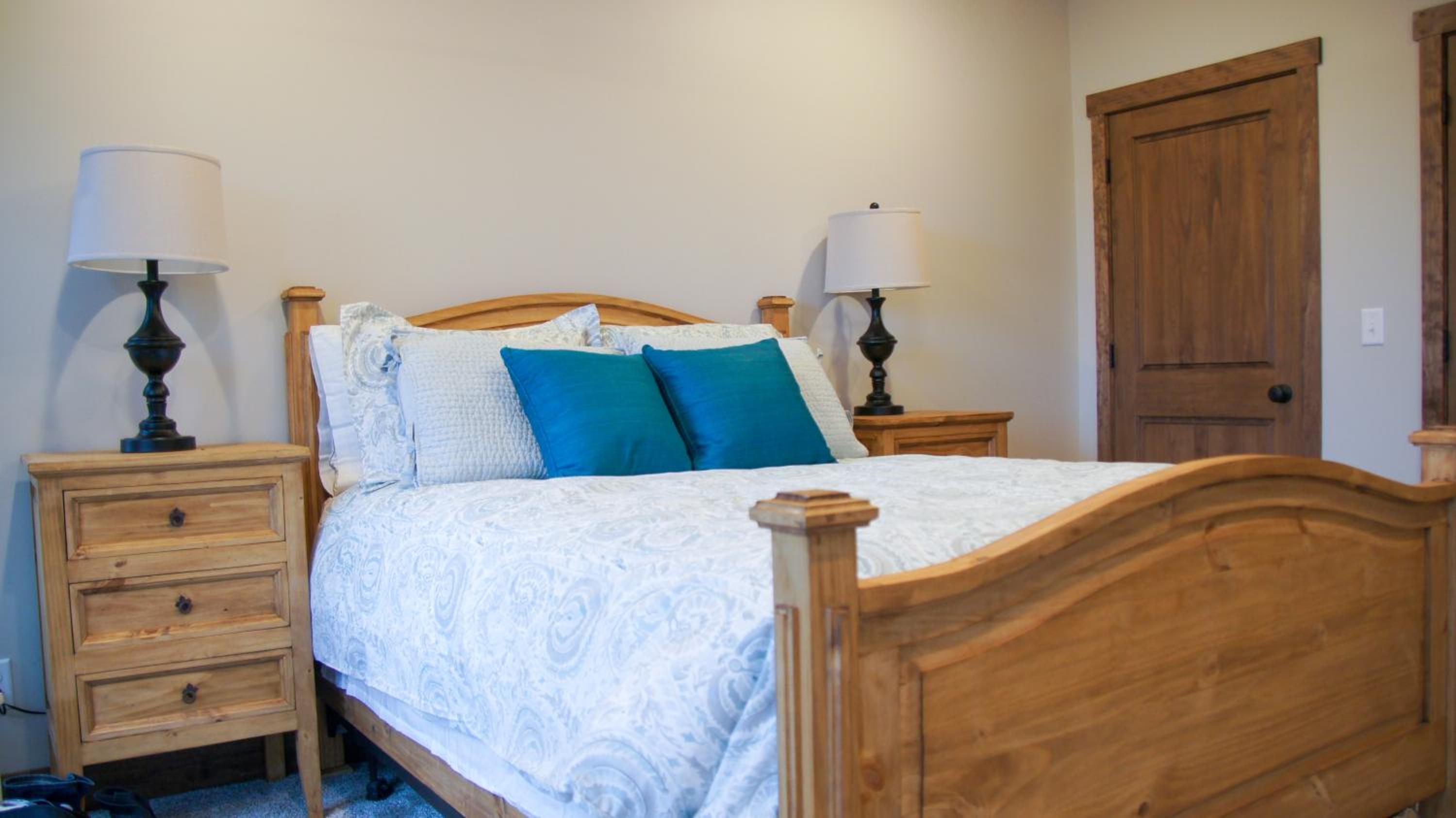 Four-Bedroom House photo 2