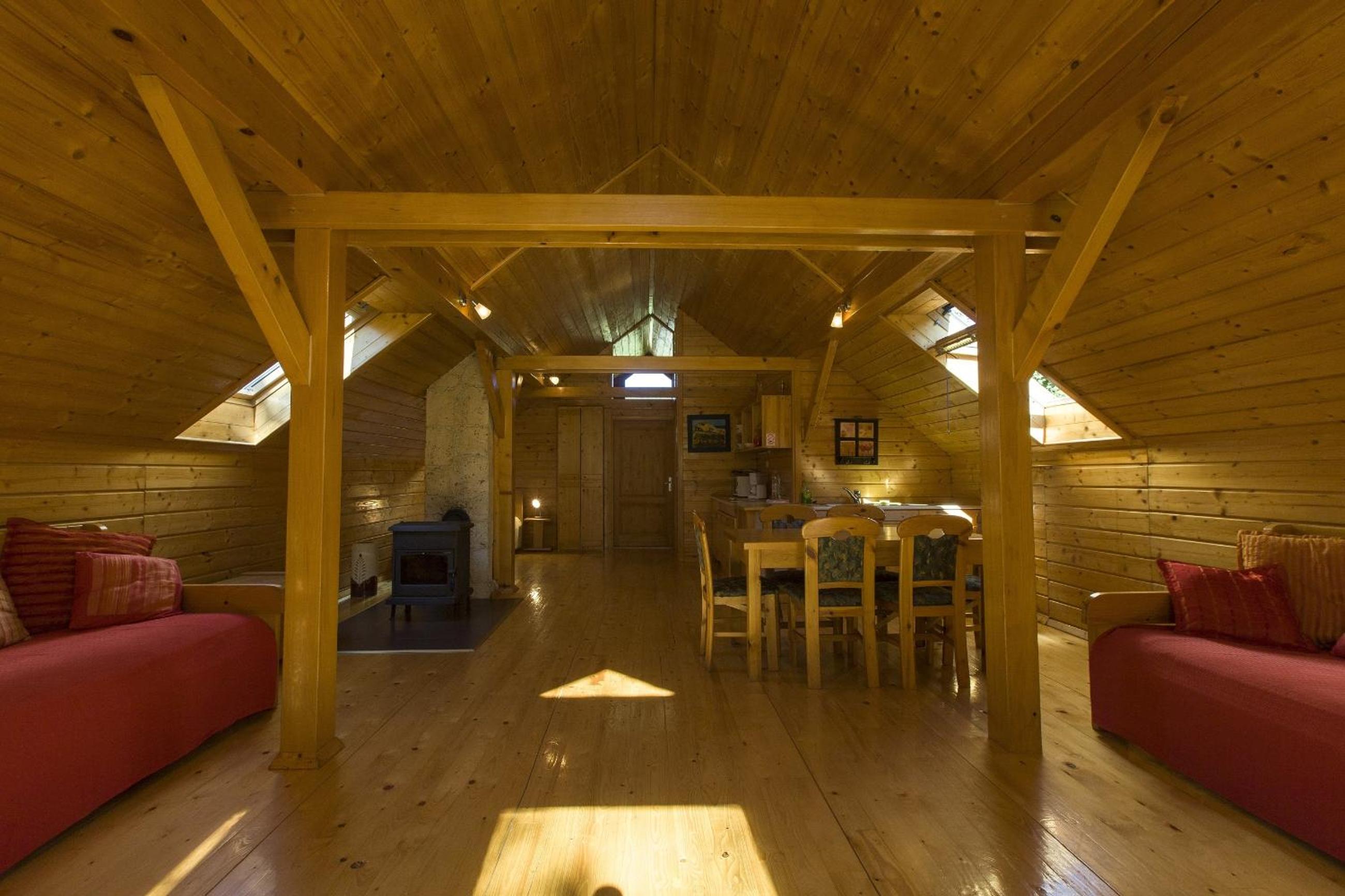 Comfort One-Bedroom Apartment - Photo 3