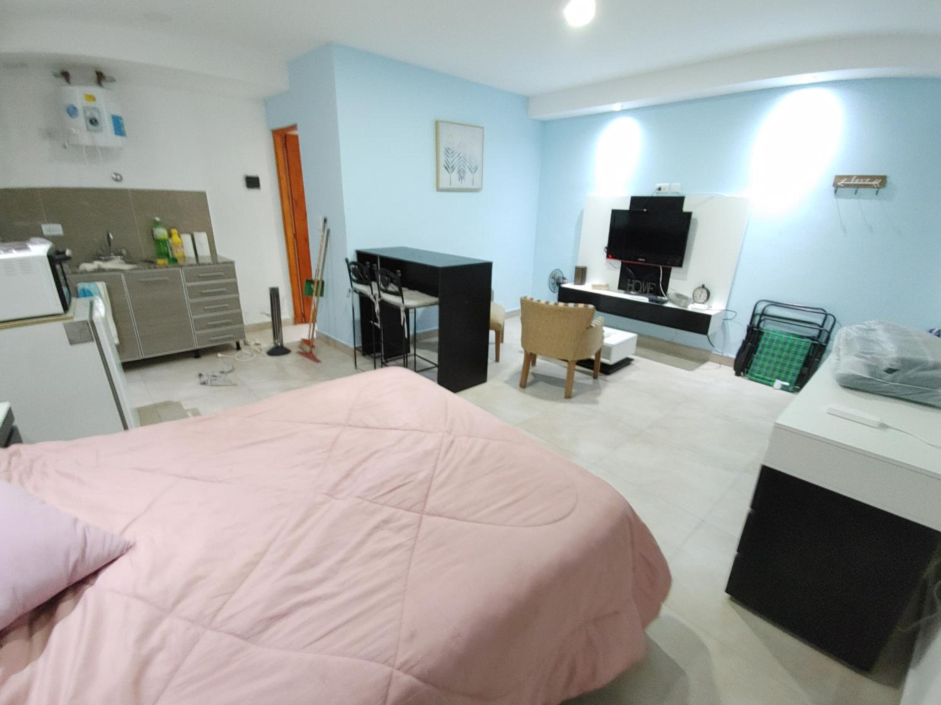 One-Bedroom Apartment photo 2