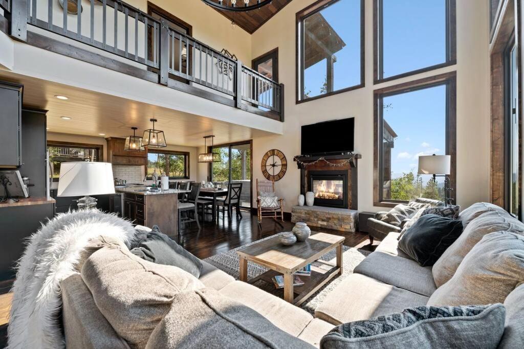 Four-Bedroom House photo 1