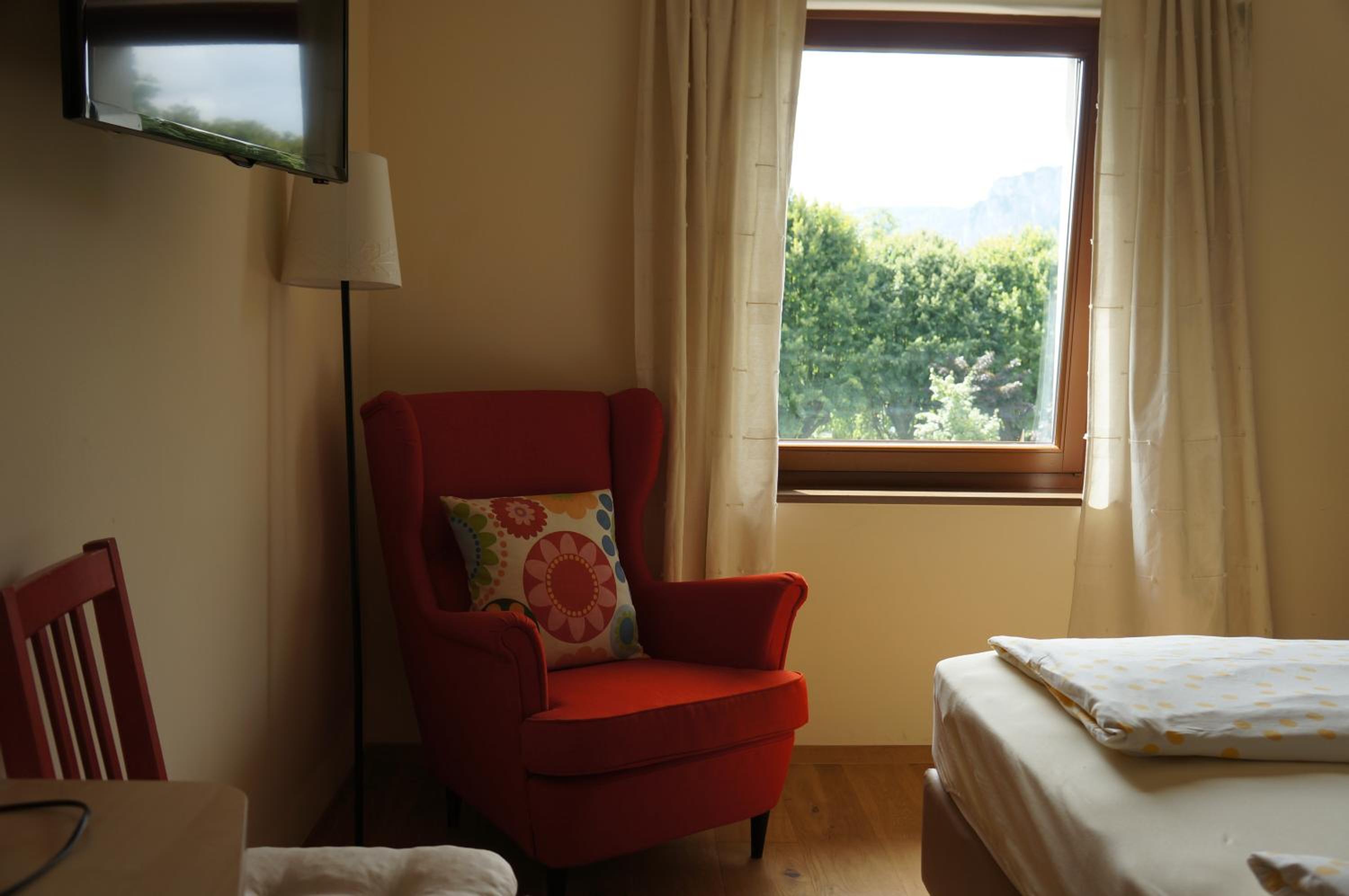 Deluxe Double or Twin Room with Lake View photo 2