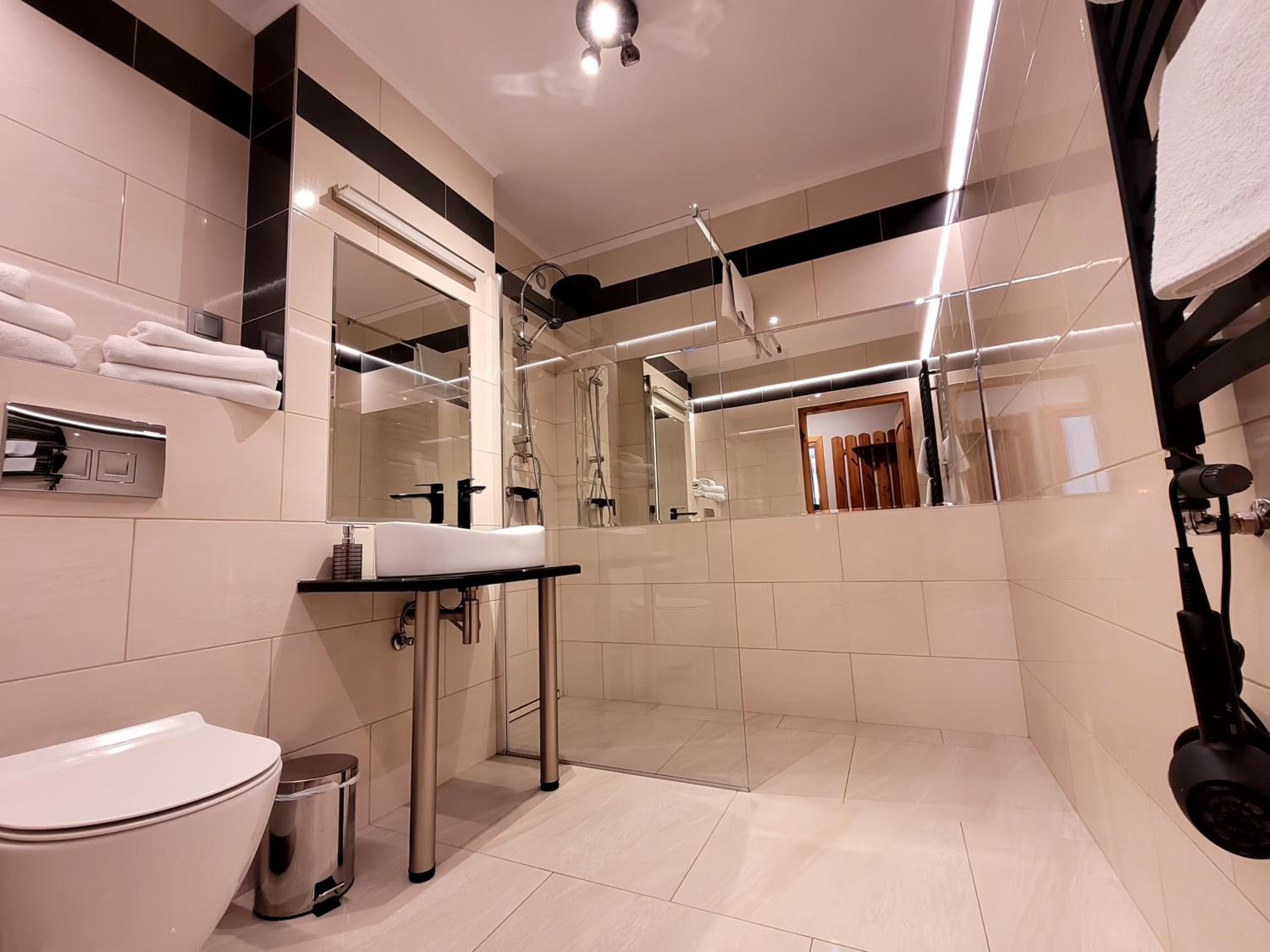 Apartment (4 Adults) - Photo 2