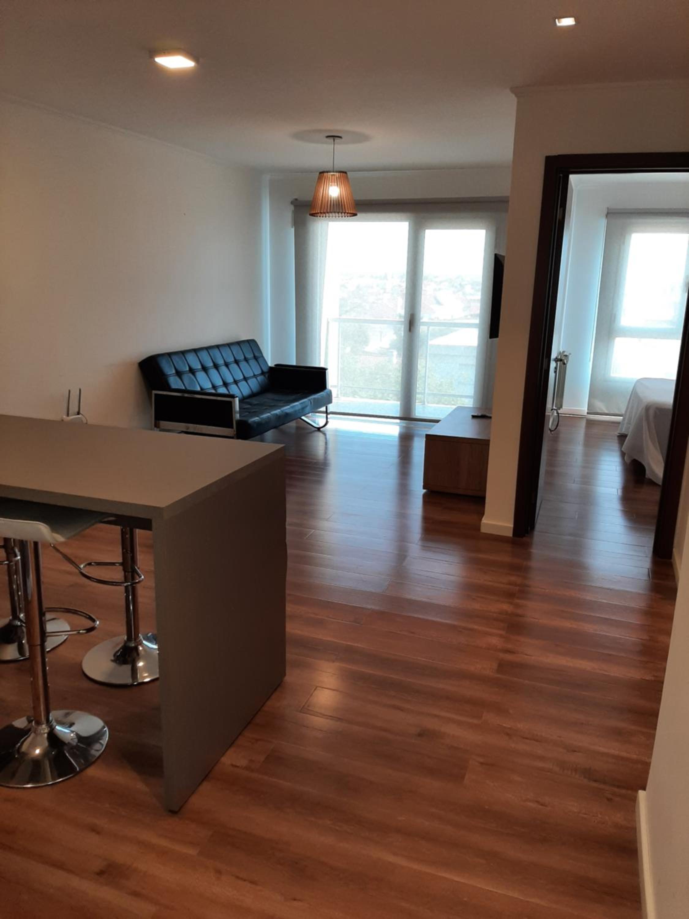 One-Bedroom Apartment photo 1