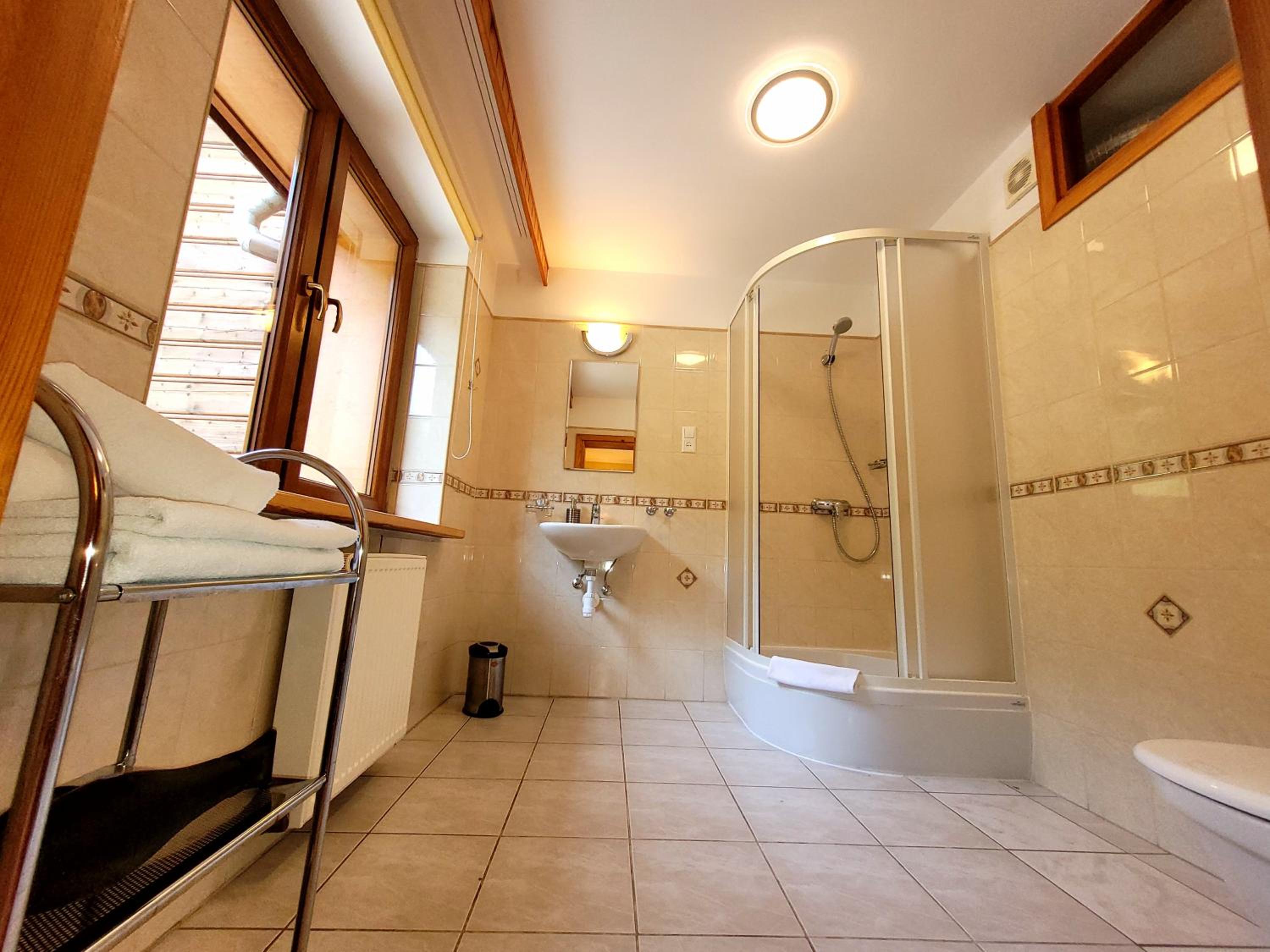 Double Room - Photo 4