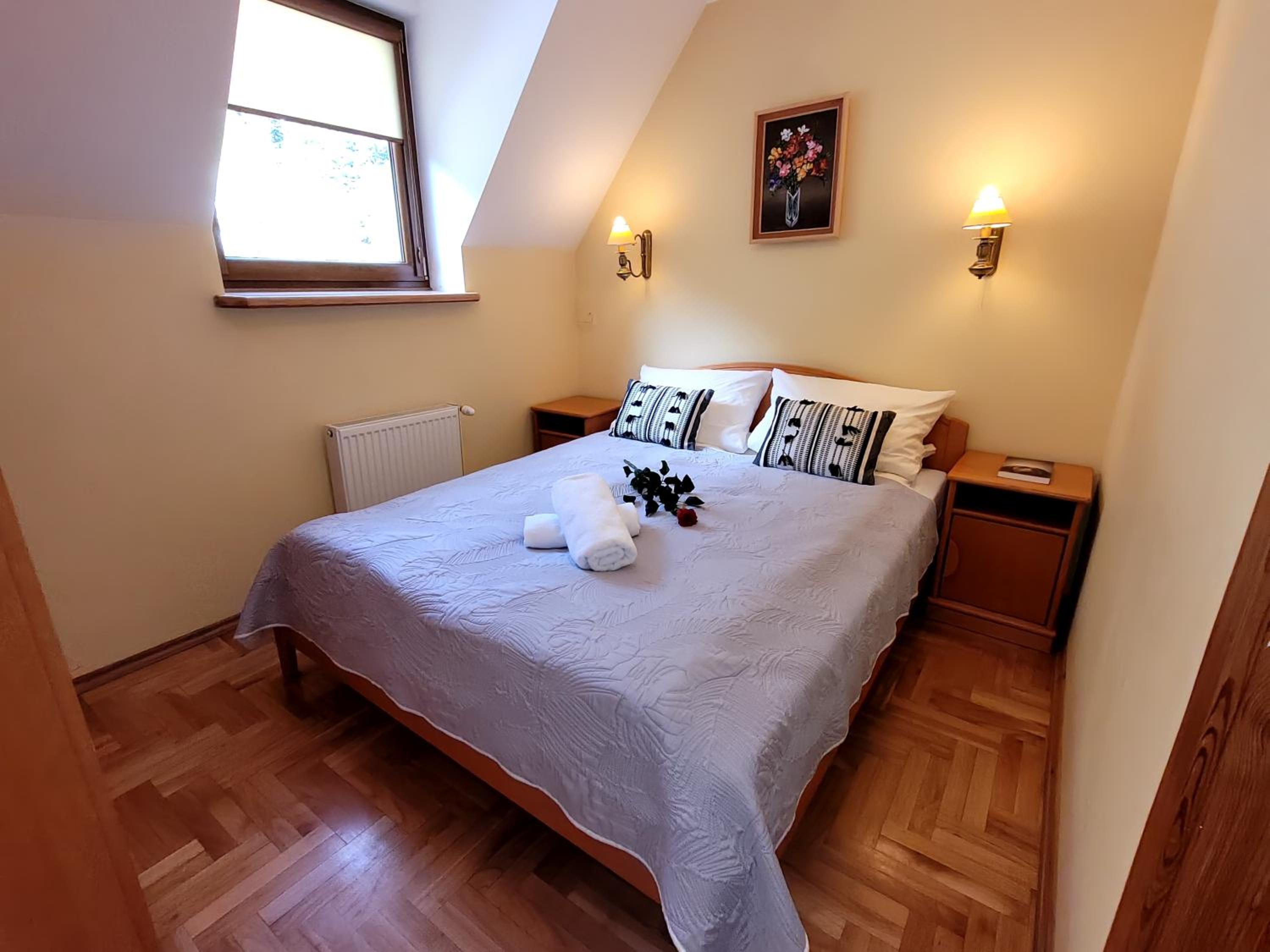 Deluxe Suite with Spa Bath - Photo 1