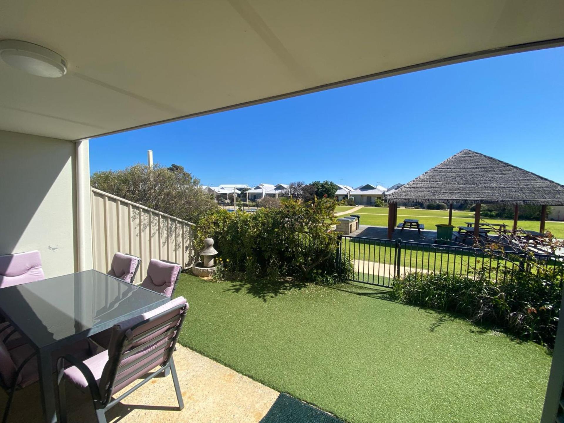 Villa photo 3