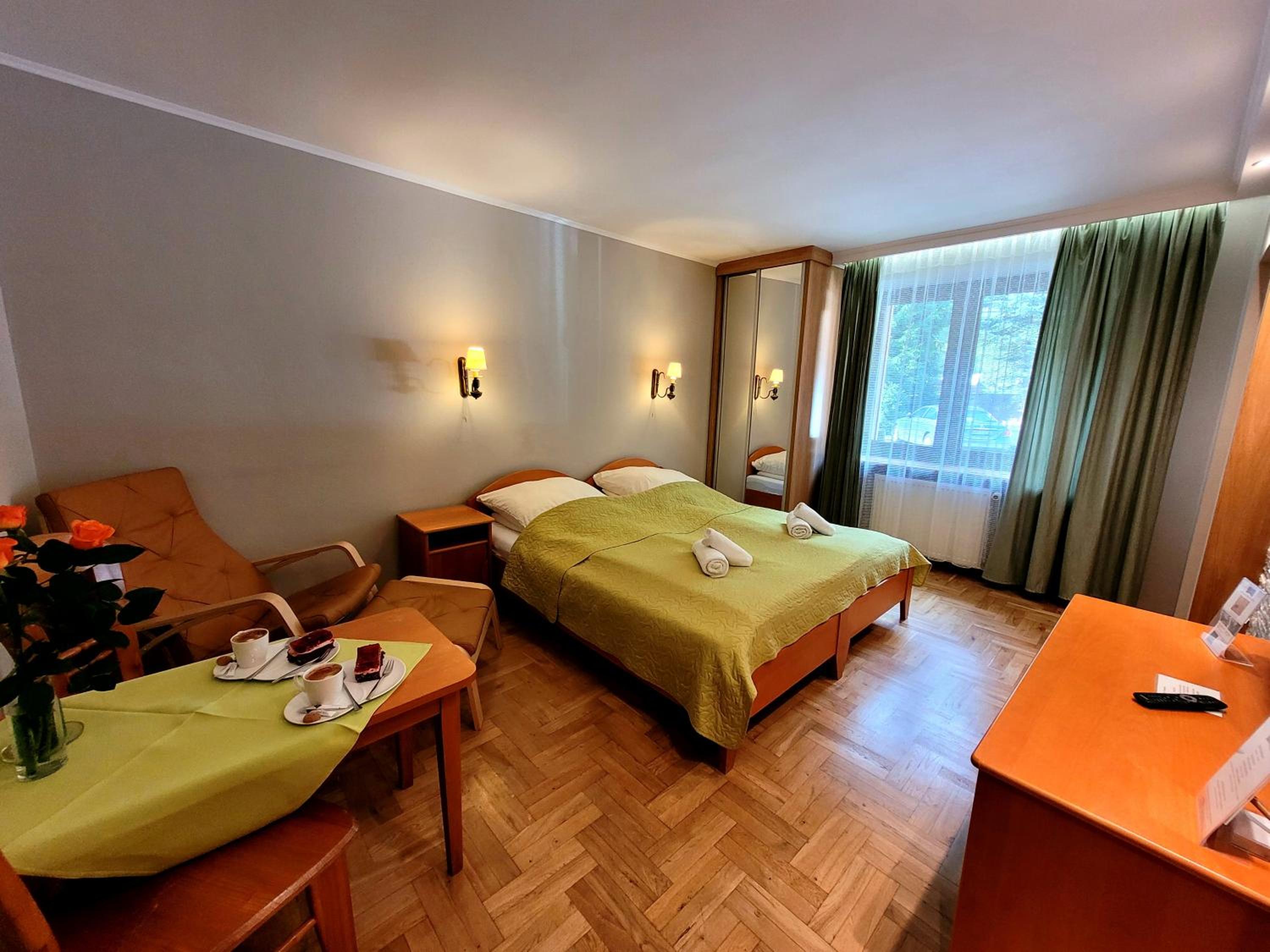Deluxe Double Room - Photo 2