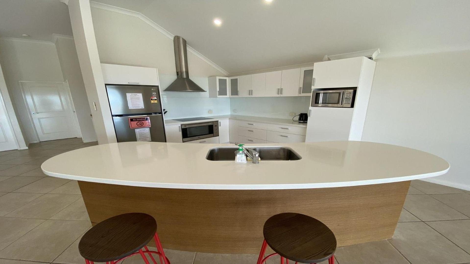 Four-Bedroom House photo 2