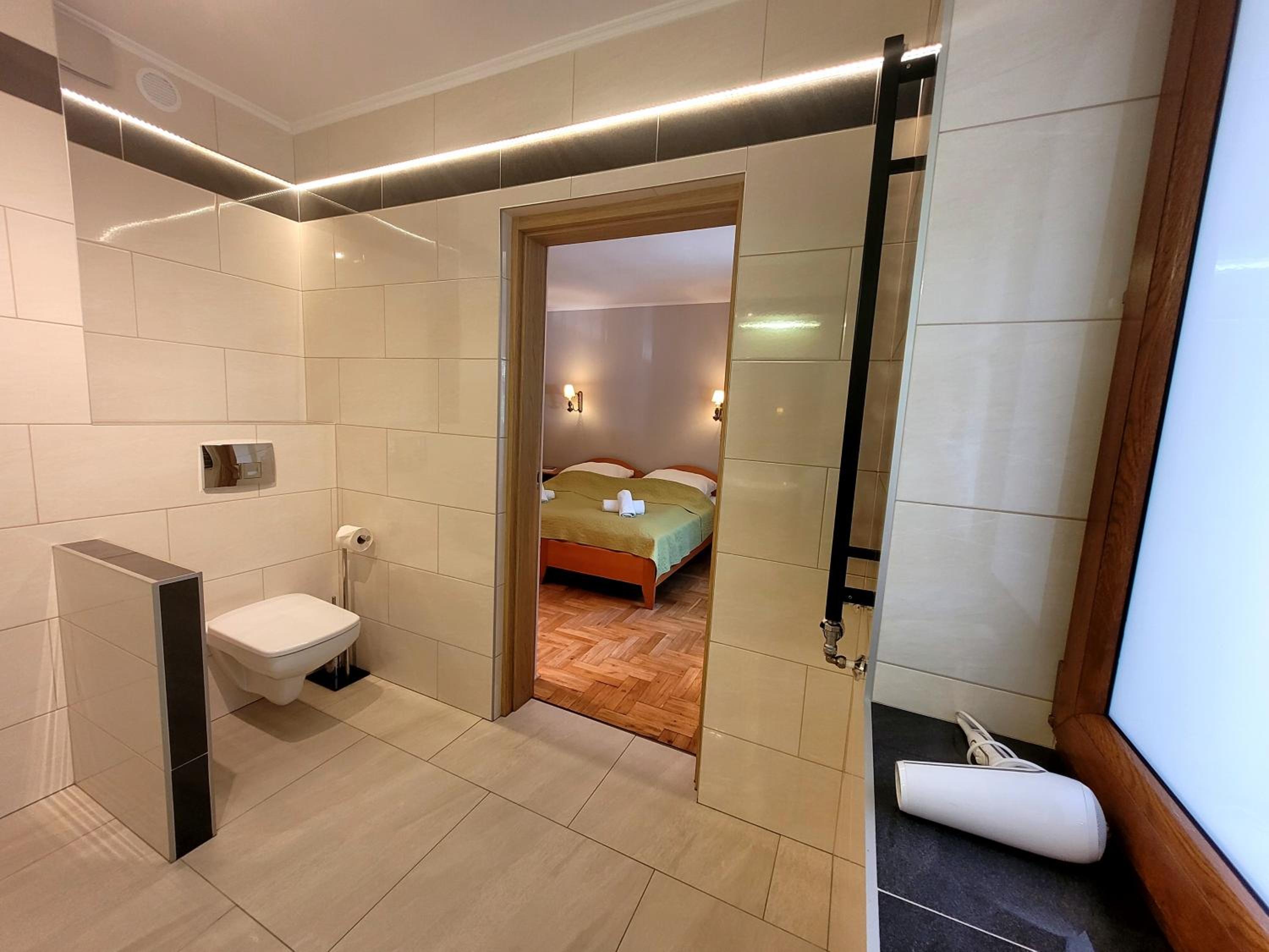 Deluxe Double Room - Photo 5