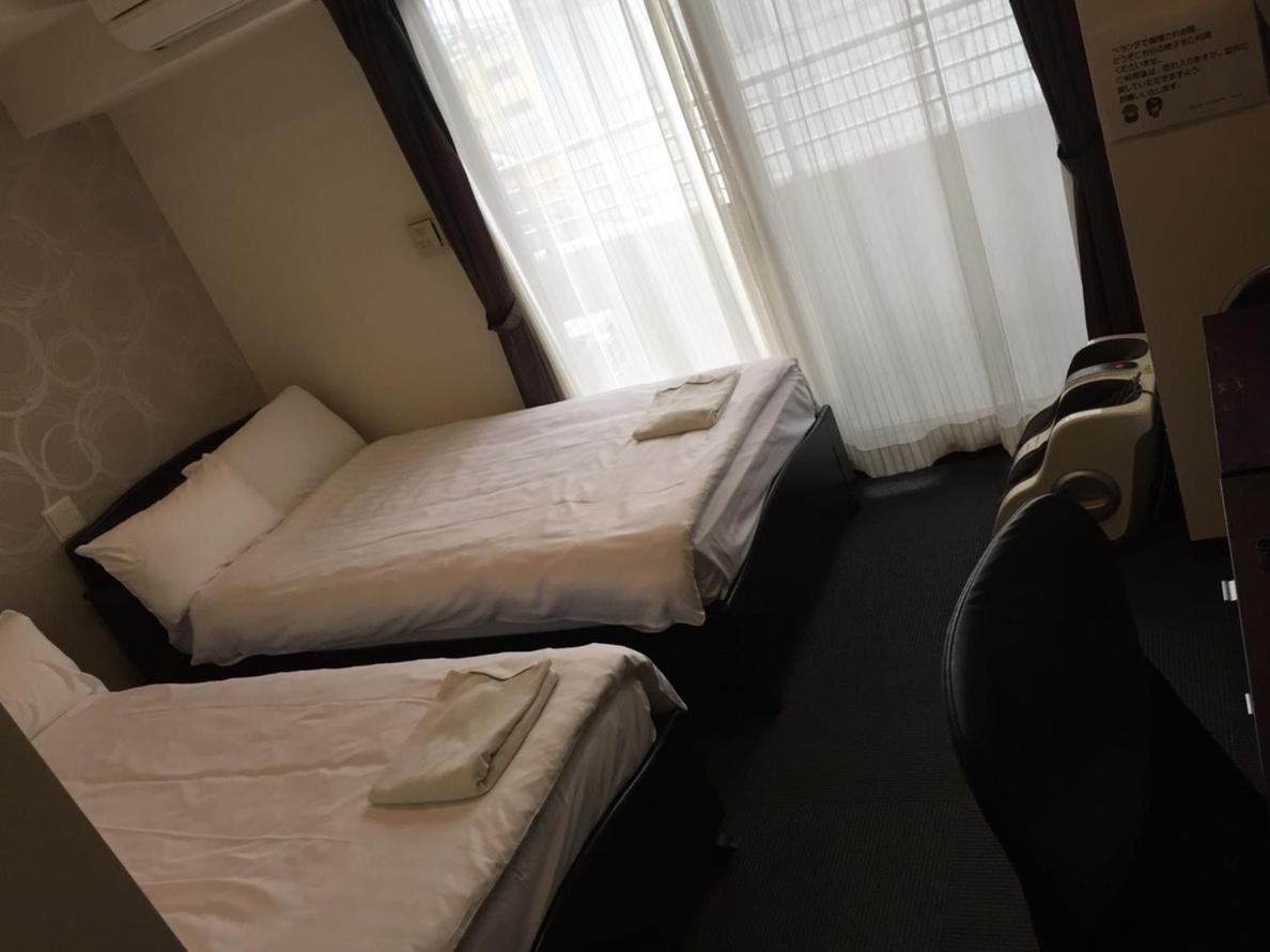 Twin Room - Non-Smoking - Photo 1
