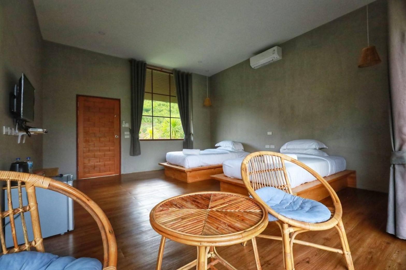 Twin Room with Mountain View - Photo 1