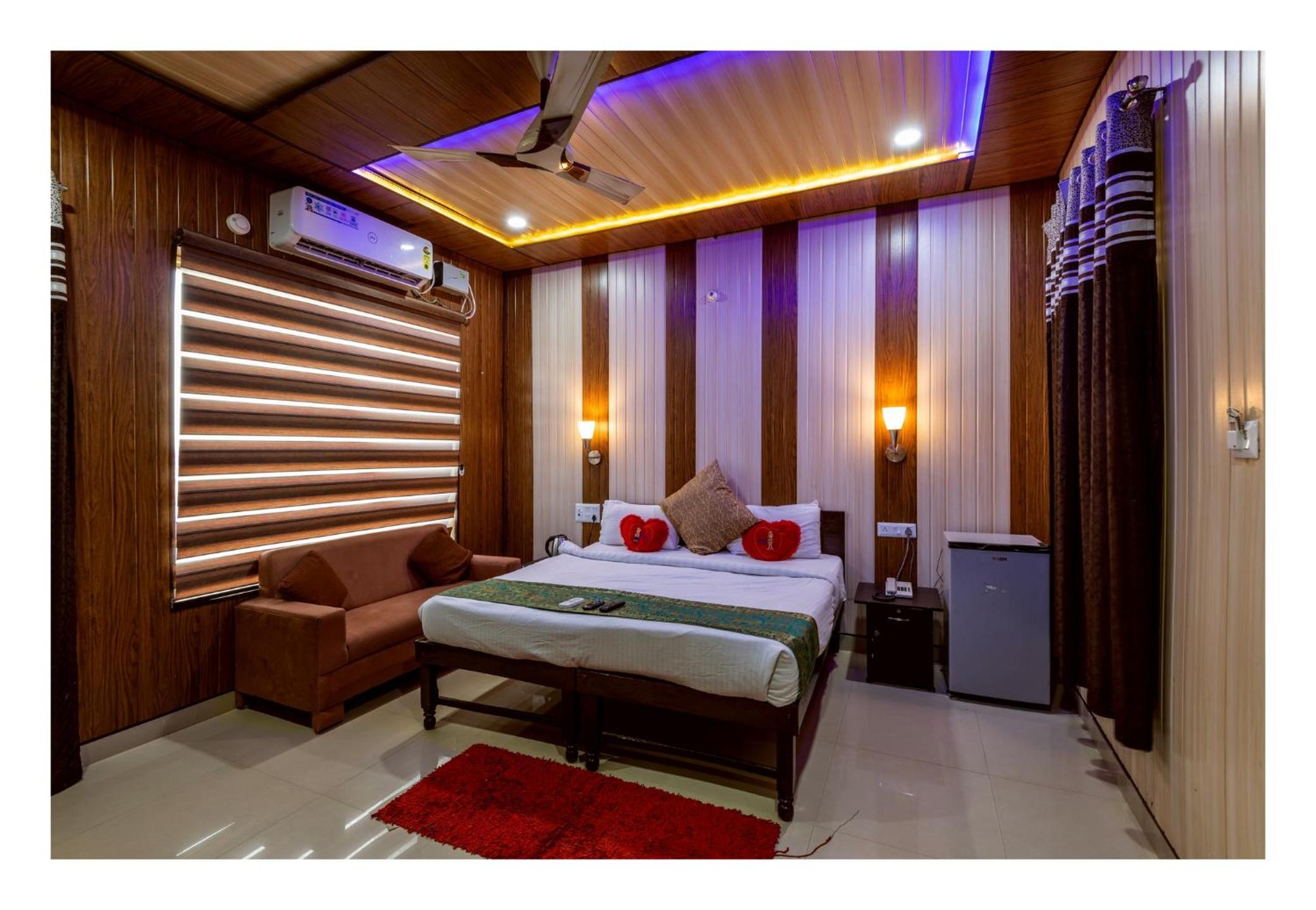 Double Room with Mountain View - Photo 6