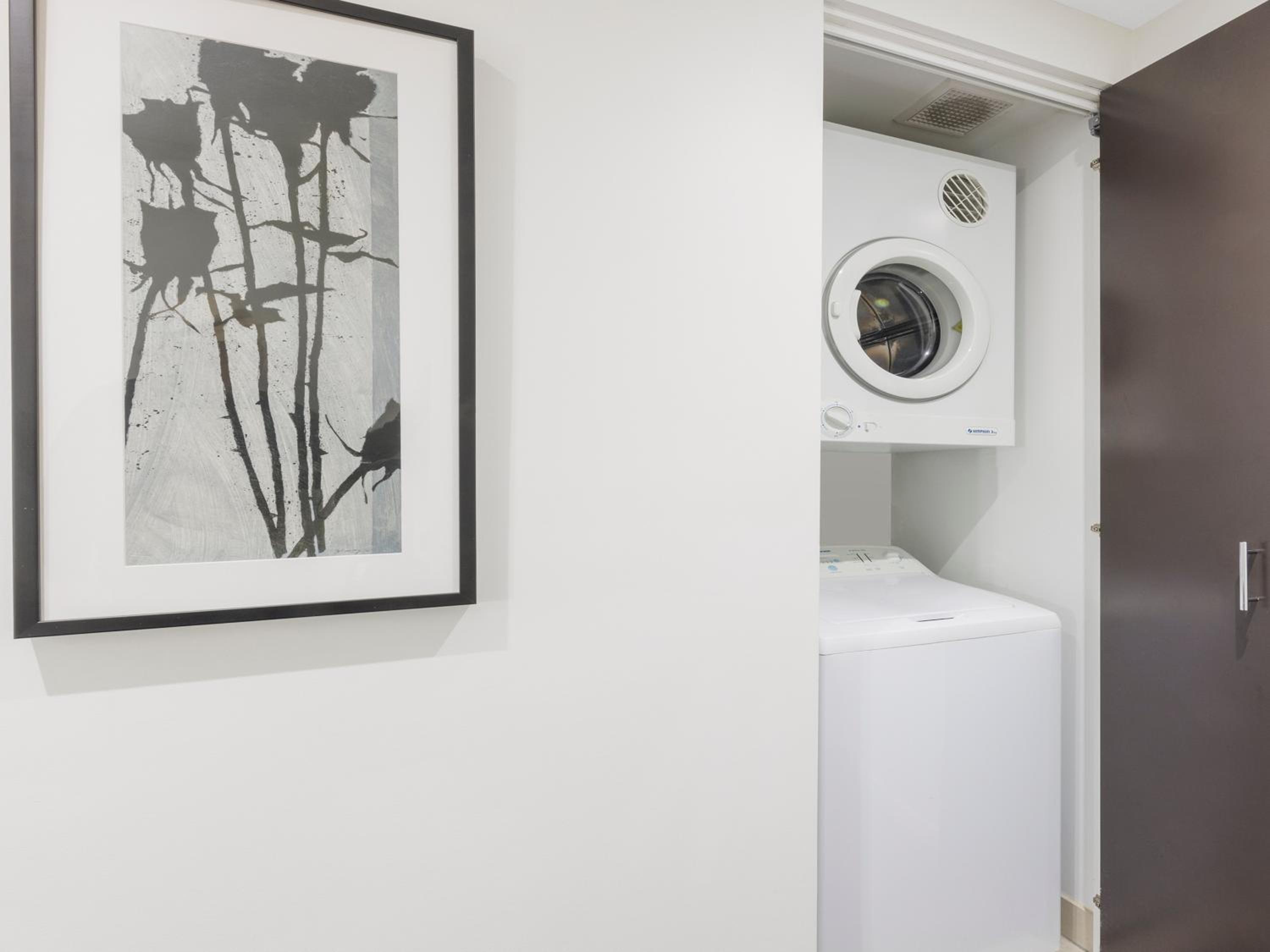 Two-Bedroom Apartment - Photo 5