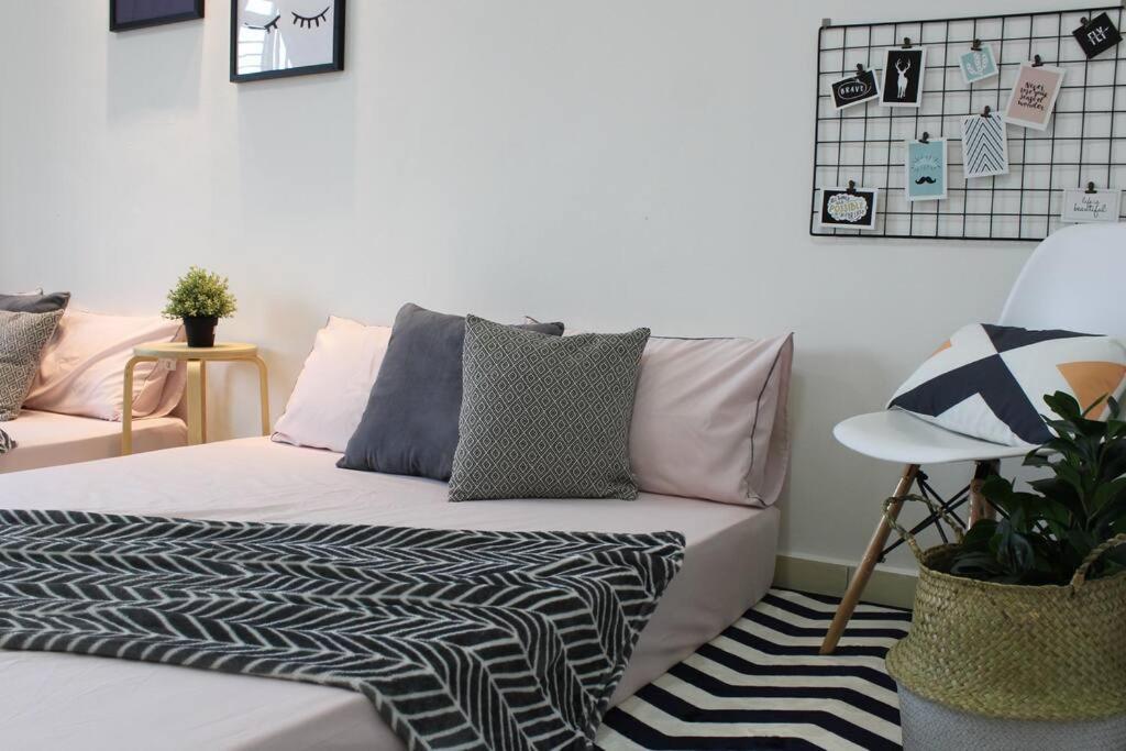 Four-Bedroom House photo 1