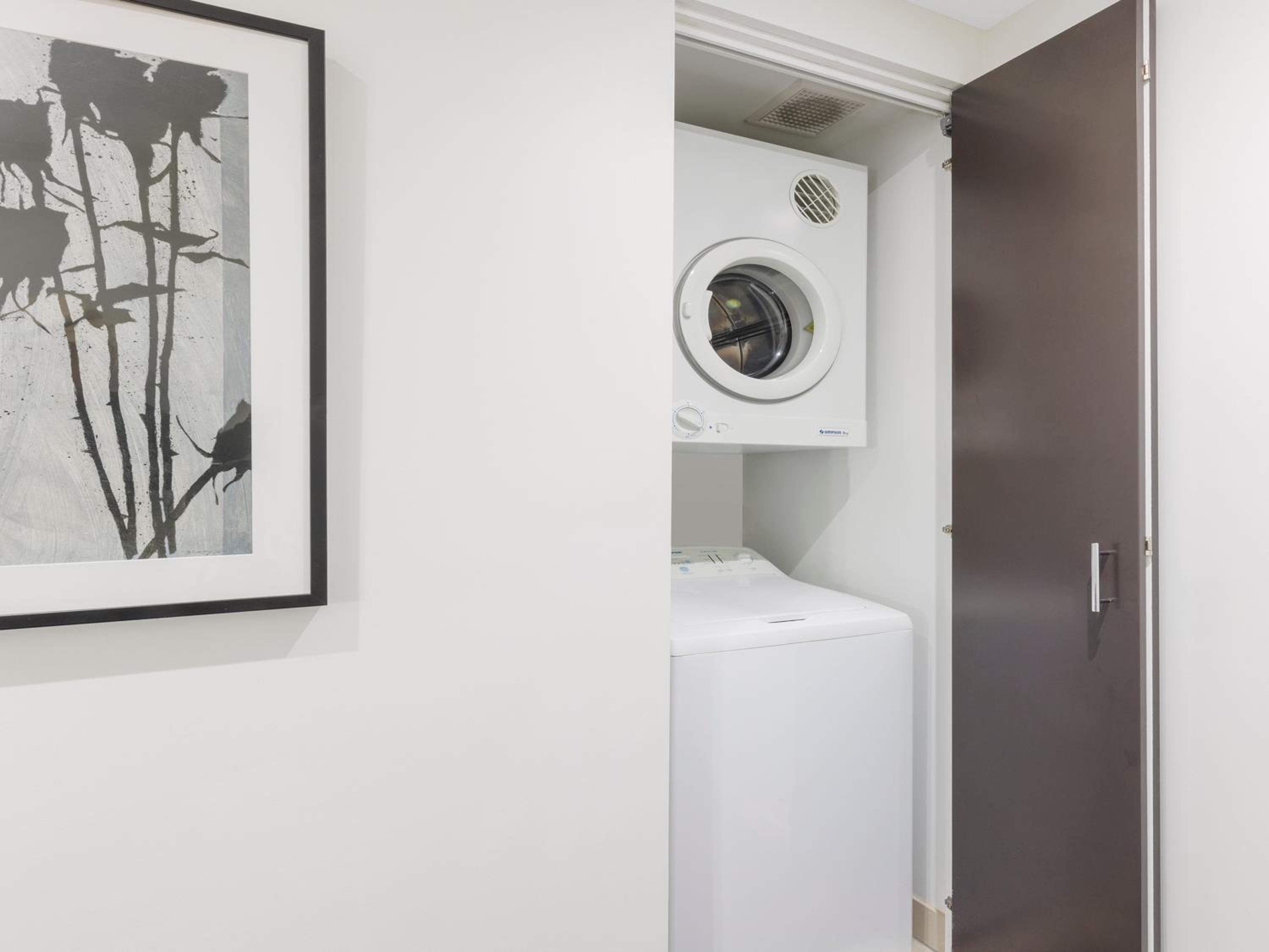 One-Bedroom Apartment - Photo 6