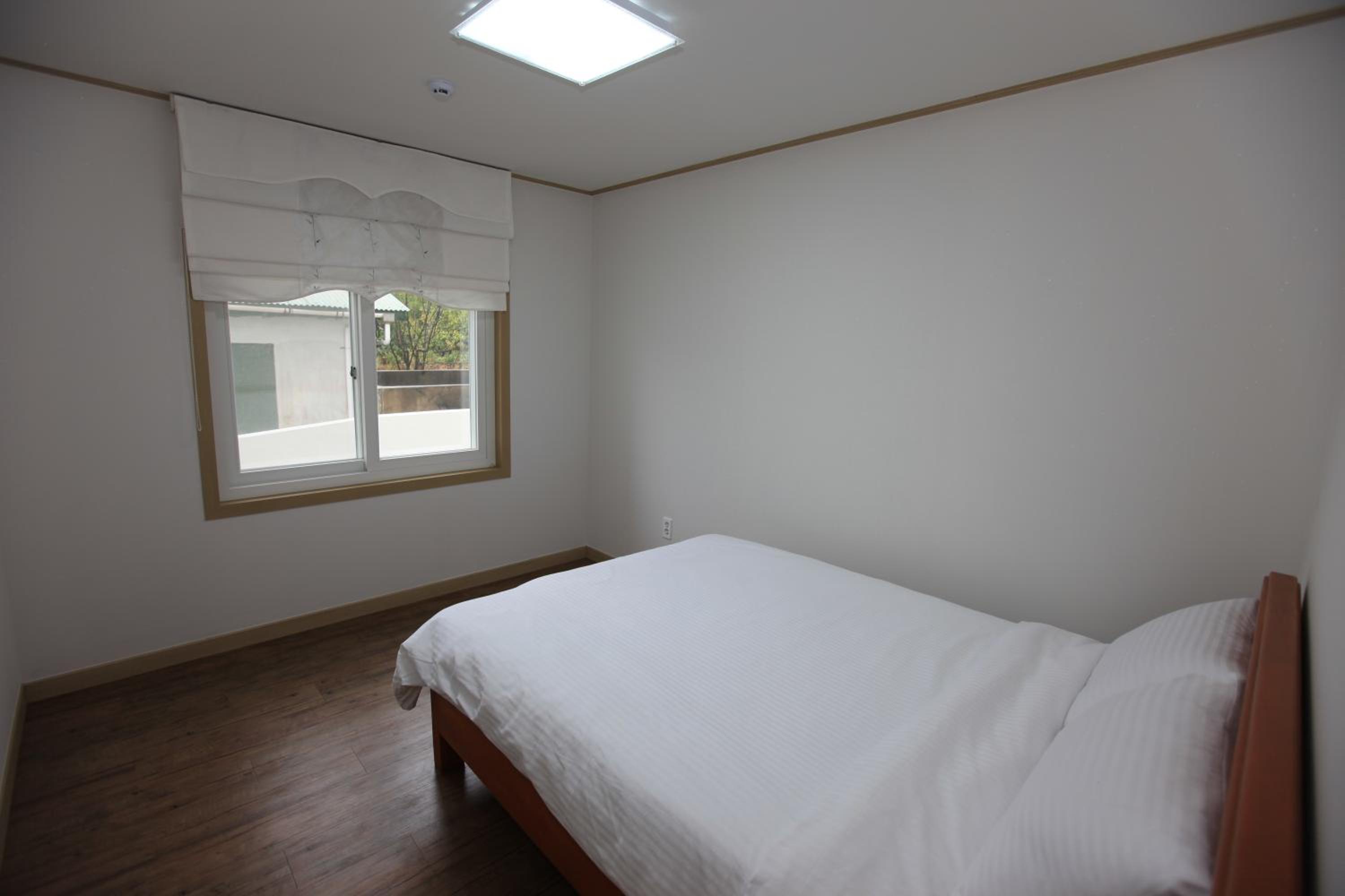Two-Bedroom Apartment - Photo 11
