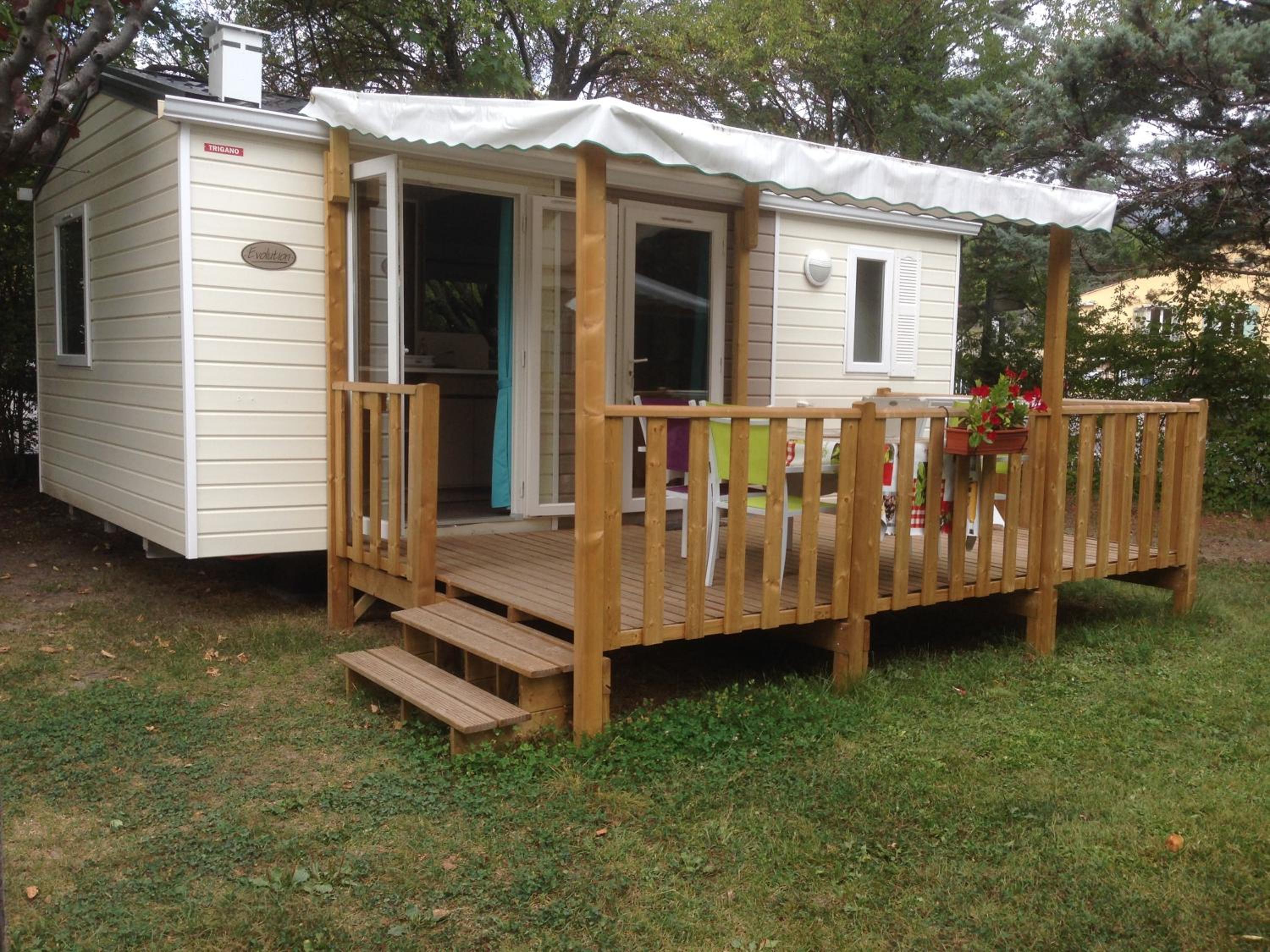 Two-Bedroom Mobile Home (4 Adults) photo 1