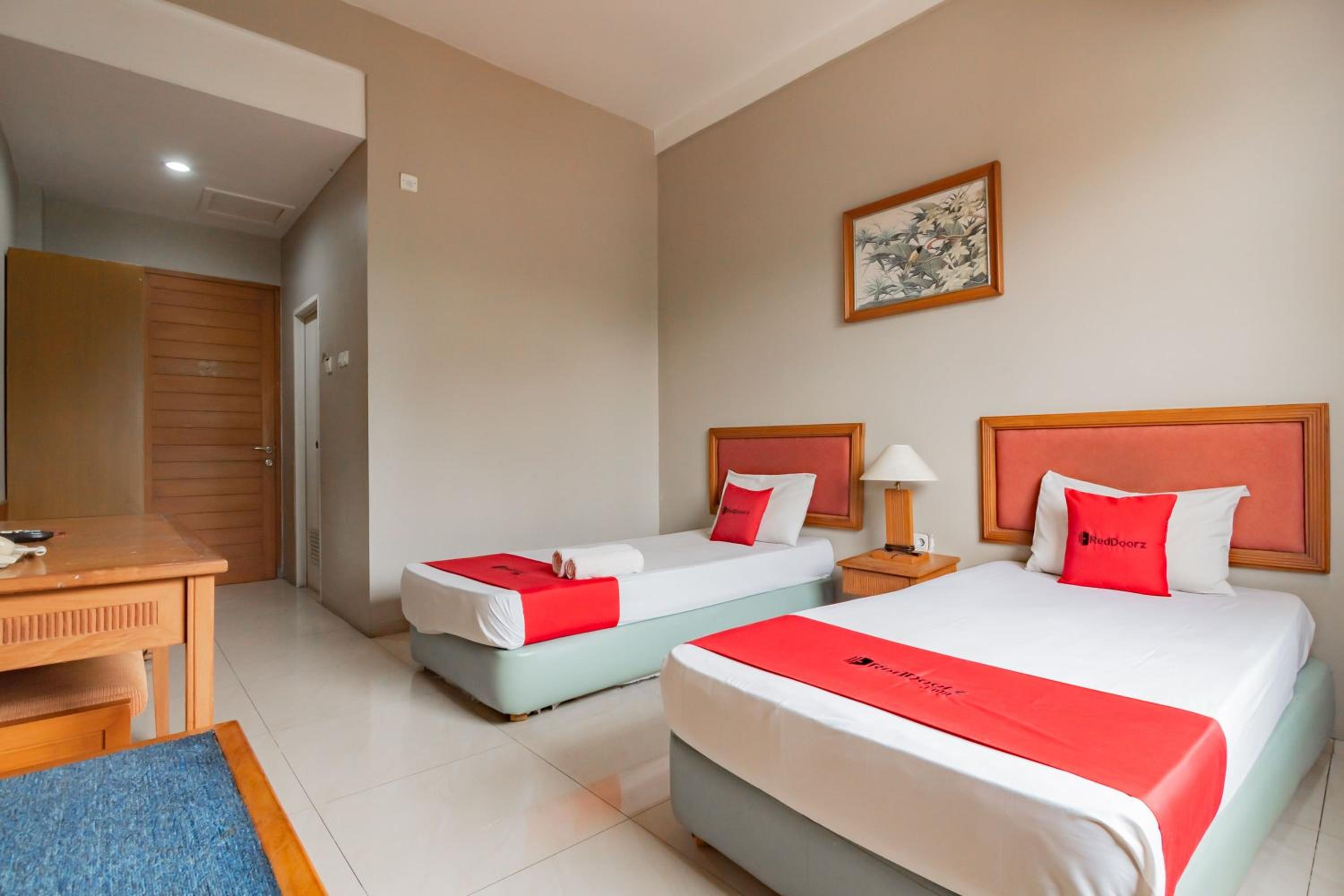 Superior Twin Room - Photo 8
